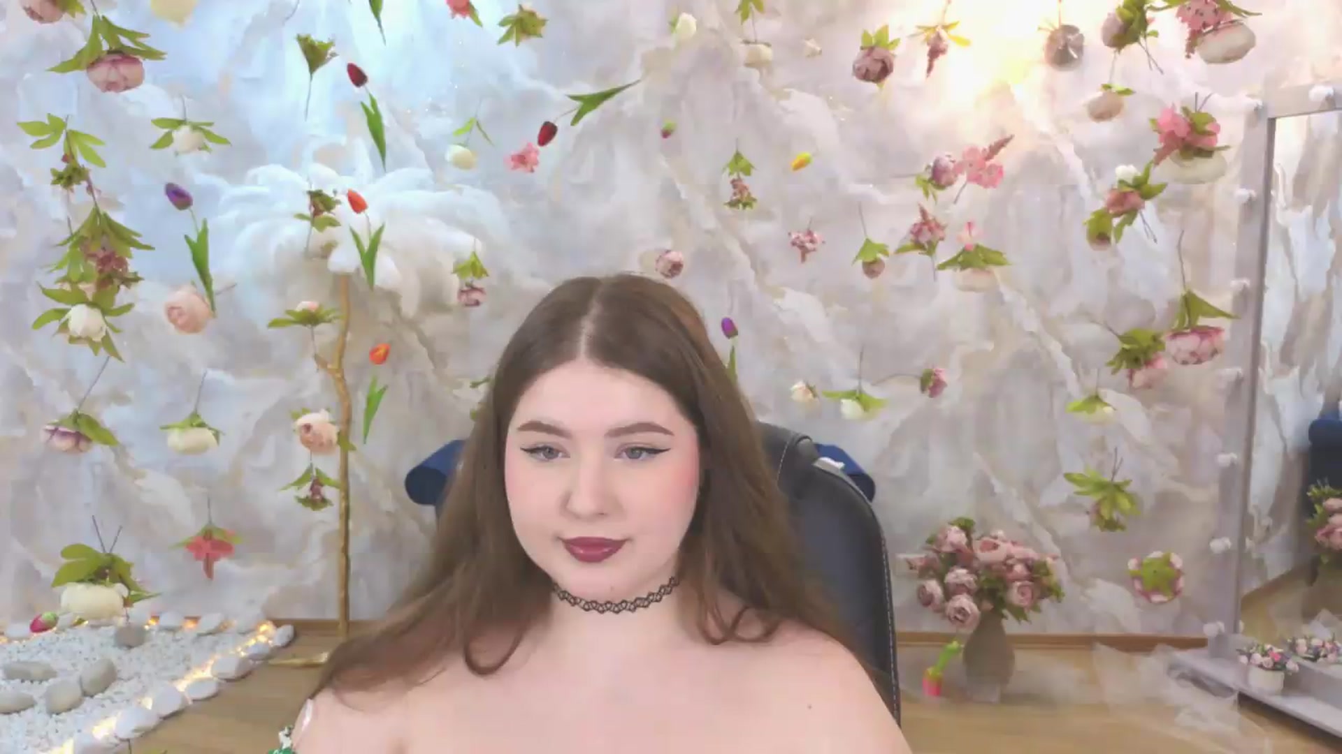 Gallery image thumbnail from EnigmaVeil's myfreecams stream on, 07/06/2026, 07:41 image 14 of 20