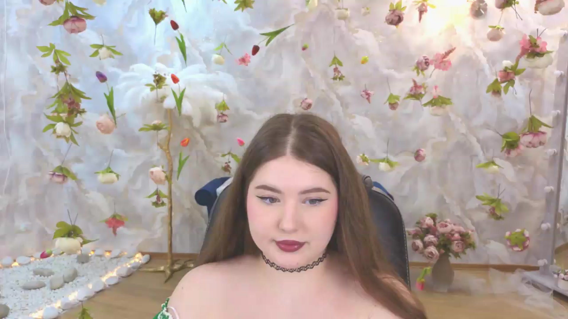 Gallery image thumbnail from EnigmaVeil's myfreecams stream on, 07/06/2026, 07:41 image 2 of 20