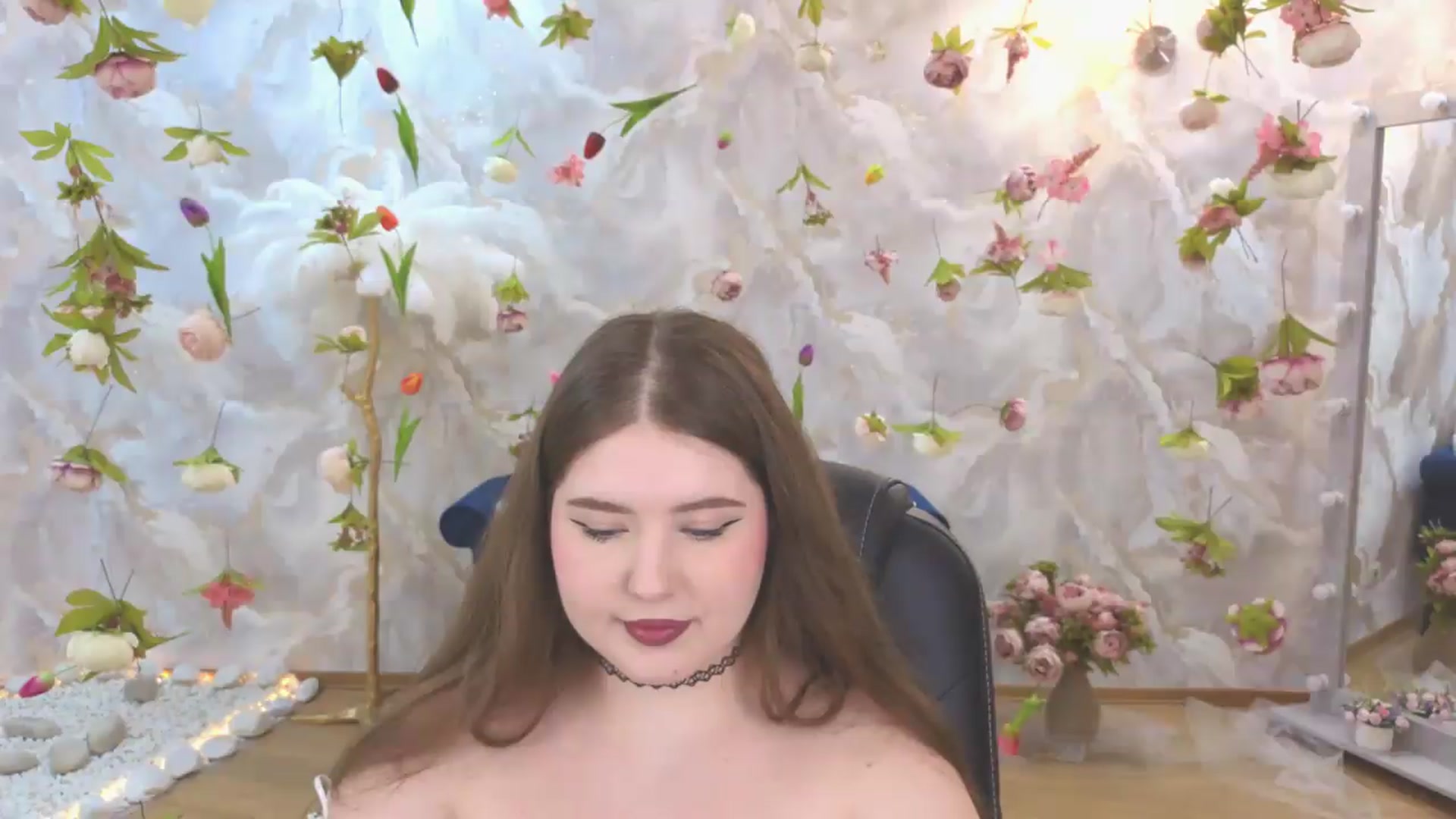 Gallery image thumbnail from EnigmaVeil's myfreecams stream on, 07/06/2026, 07:41 image 18 of 20