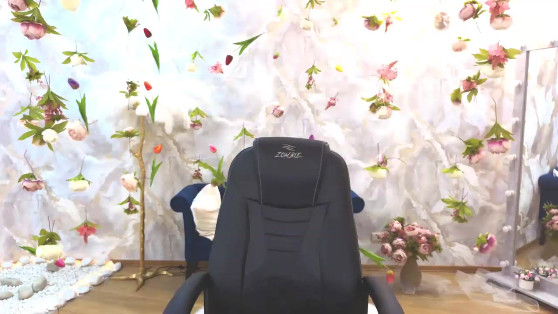 Gallery image thumbnail from EnigmaVeil's myfreecams stream on, 07/07/2026, 08:27 image 3 of 20