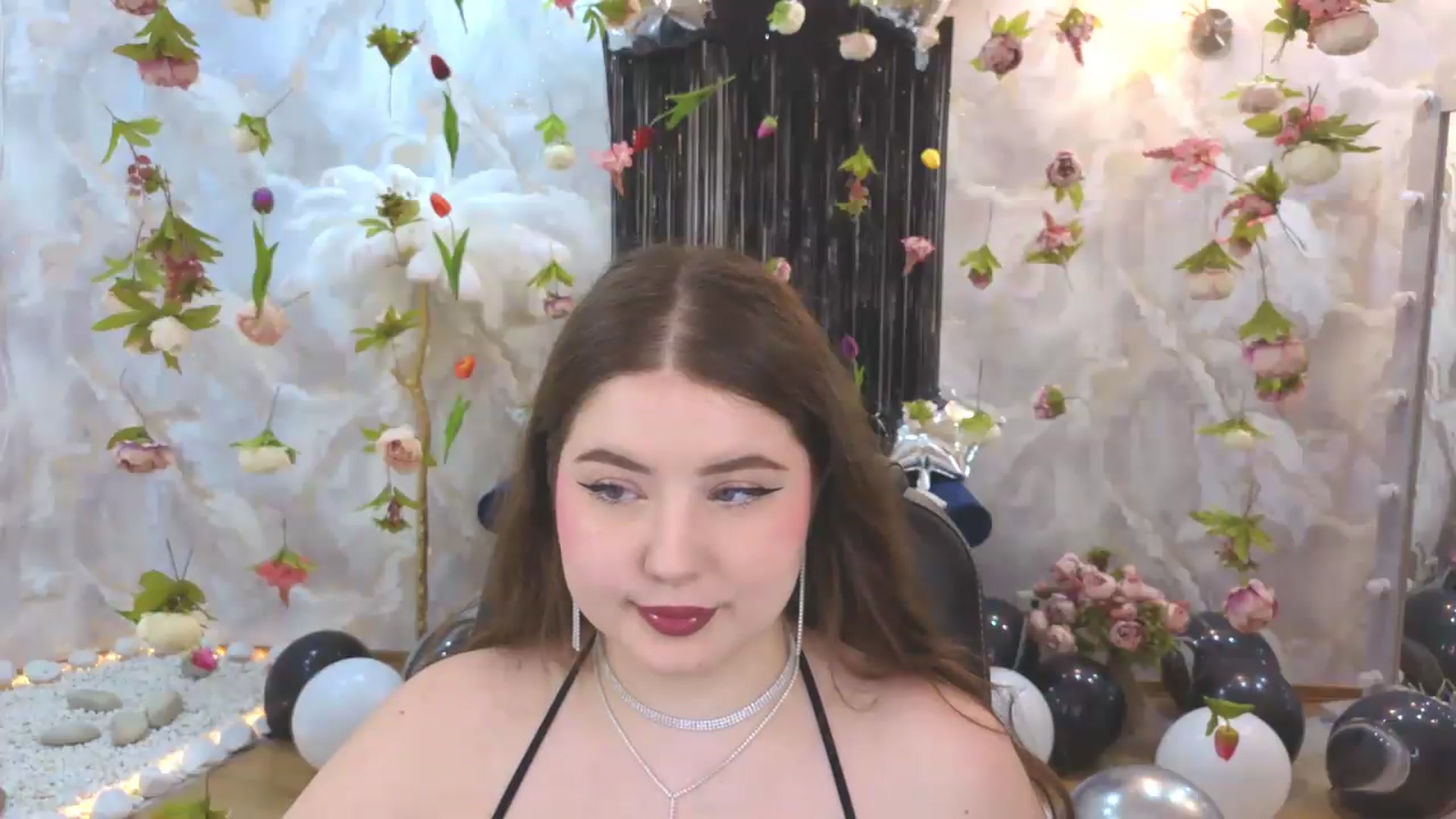 Gallery image thumbnail from EnigmaVeil's myfreecams stream on, 07/08/2026, 02:34 image 6 of 20