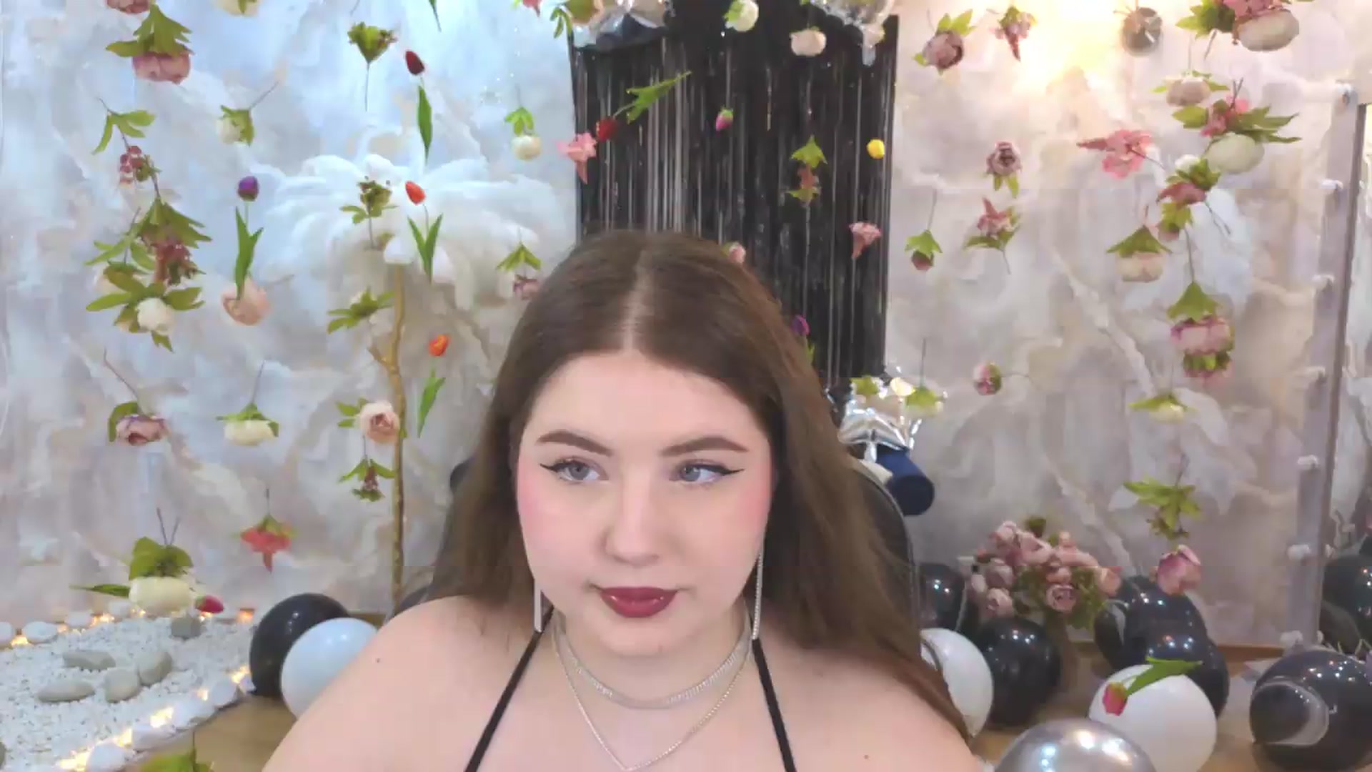 Gallery image thumbnail from EnigmaVeil's myfreecams stream on, 07/08/2026, 02:34 image 1 of 20