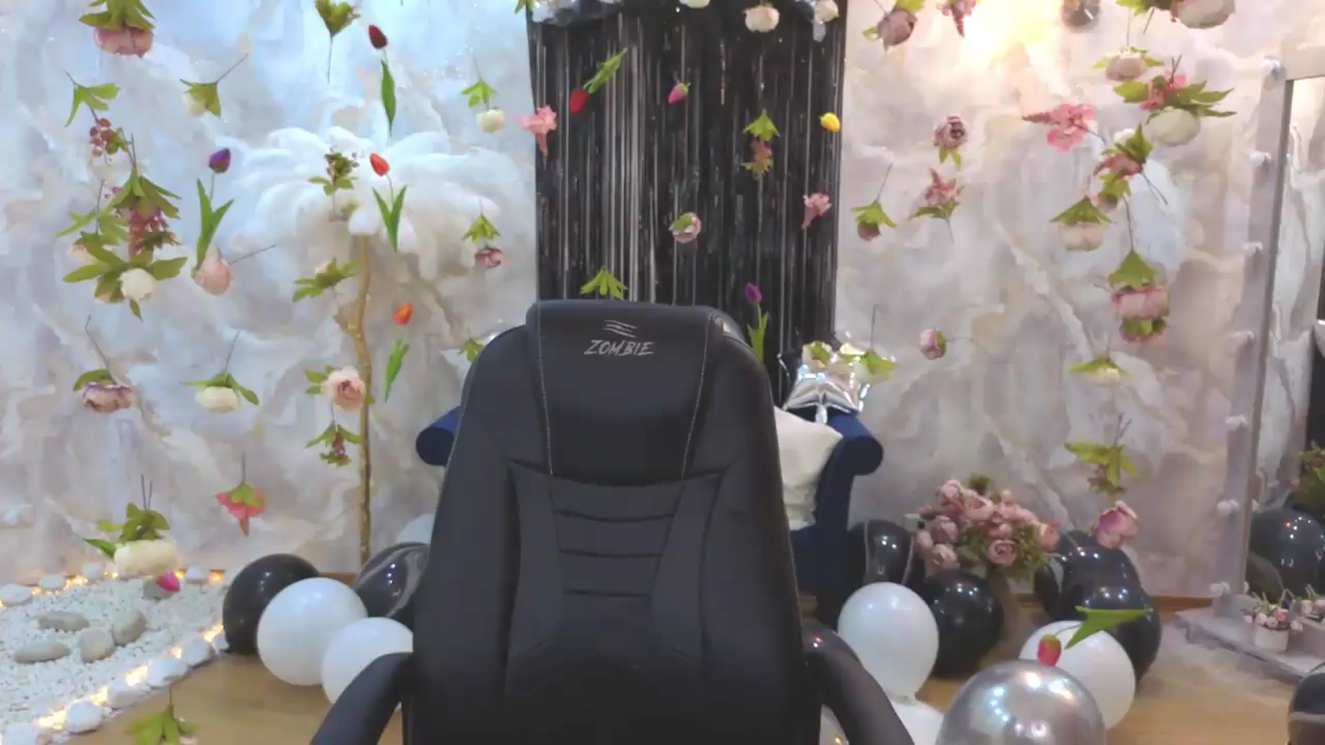 Gallery image thumbnail from EnigmaVeil's myfreecams stream on, 07/08/2026, 02:34 image 19 of 20