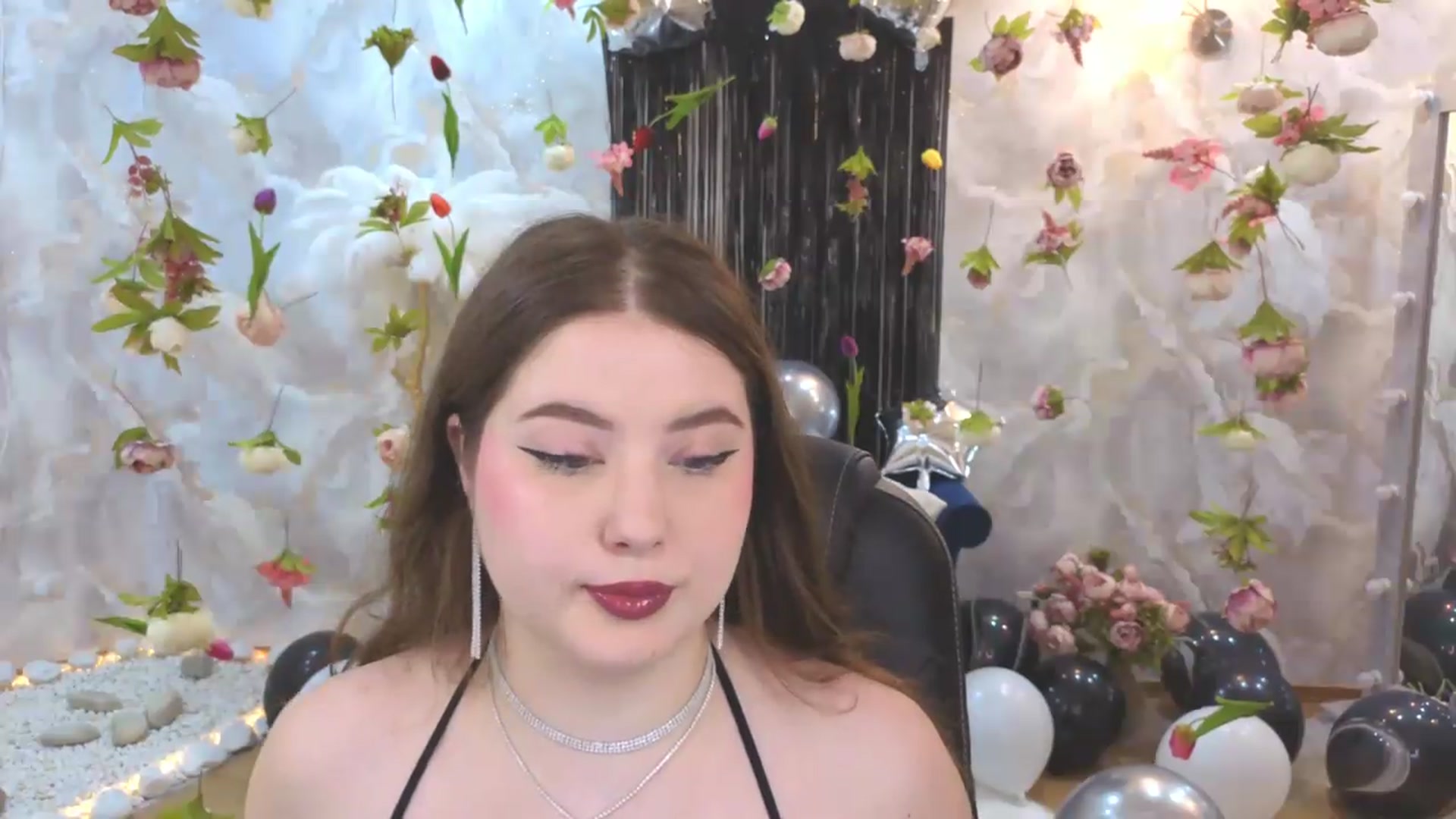 Gallery image thumbnail from EnigmaVeil's myfreecams stream on, 07/08/2026, 02:34 image 7 of 20