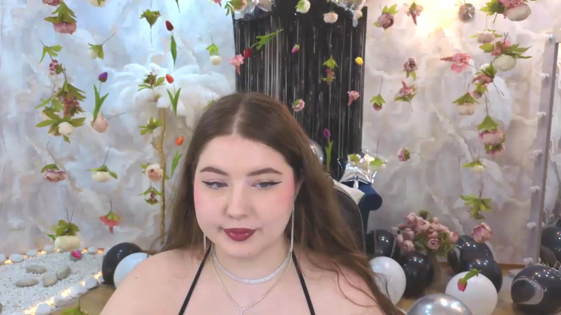 Gallery image thumbnail from EnigmaVeil's myfreecams stream on, 07/08/2026, 02:34 image 5 of 20