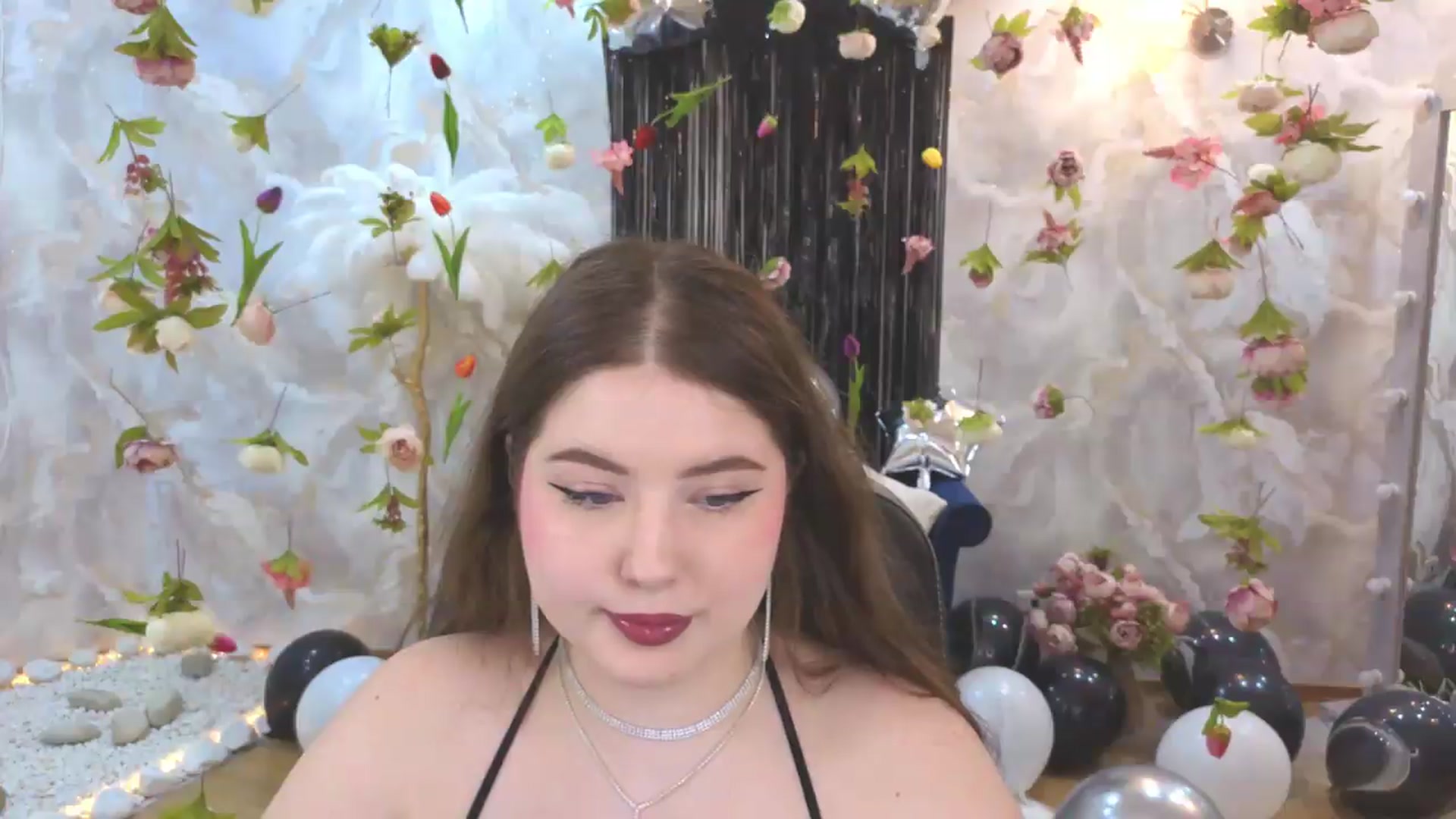 Gallery image thumbnail from EnigmaVeil's myfreecams stream on, 07/08/2026, 02:34 image 4 of 20