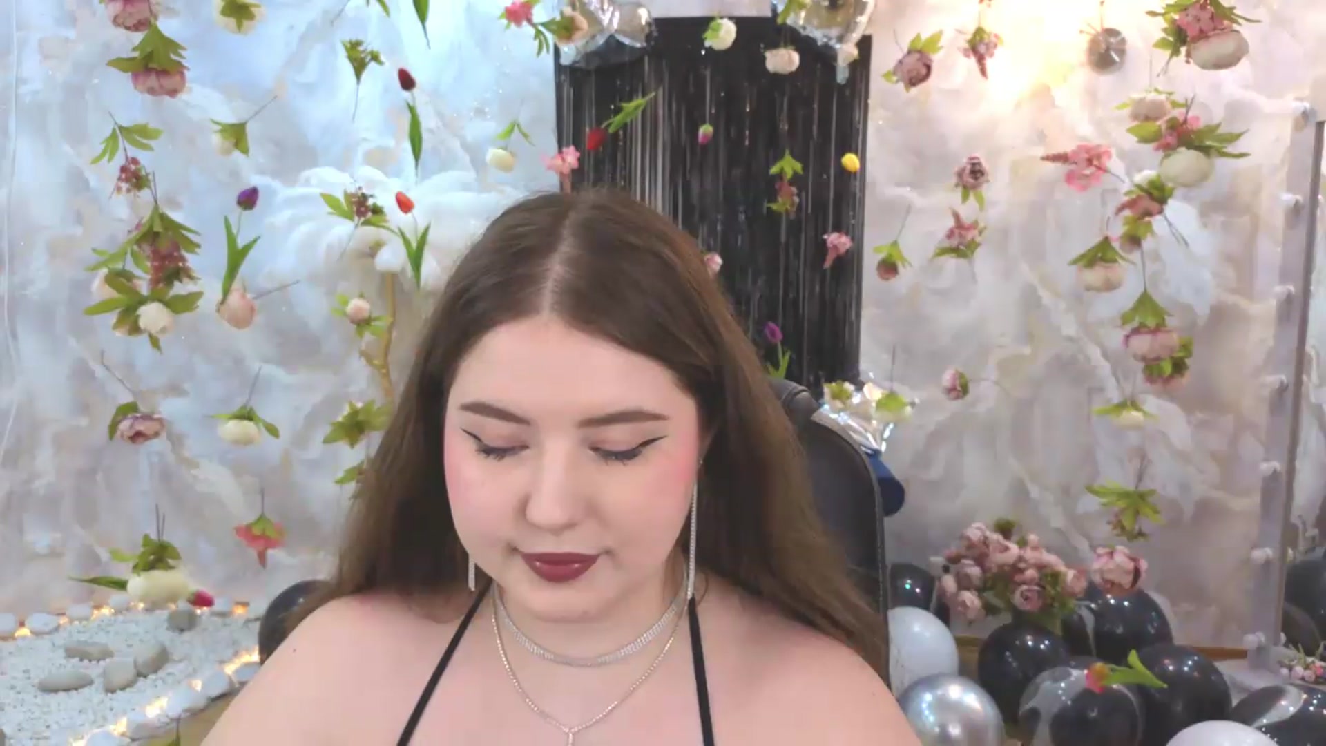Gallery image thumbnail from EnigmaVeil's myfreecams stream on, 07/08/2026, 05:01 image 18 of 20