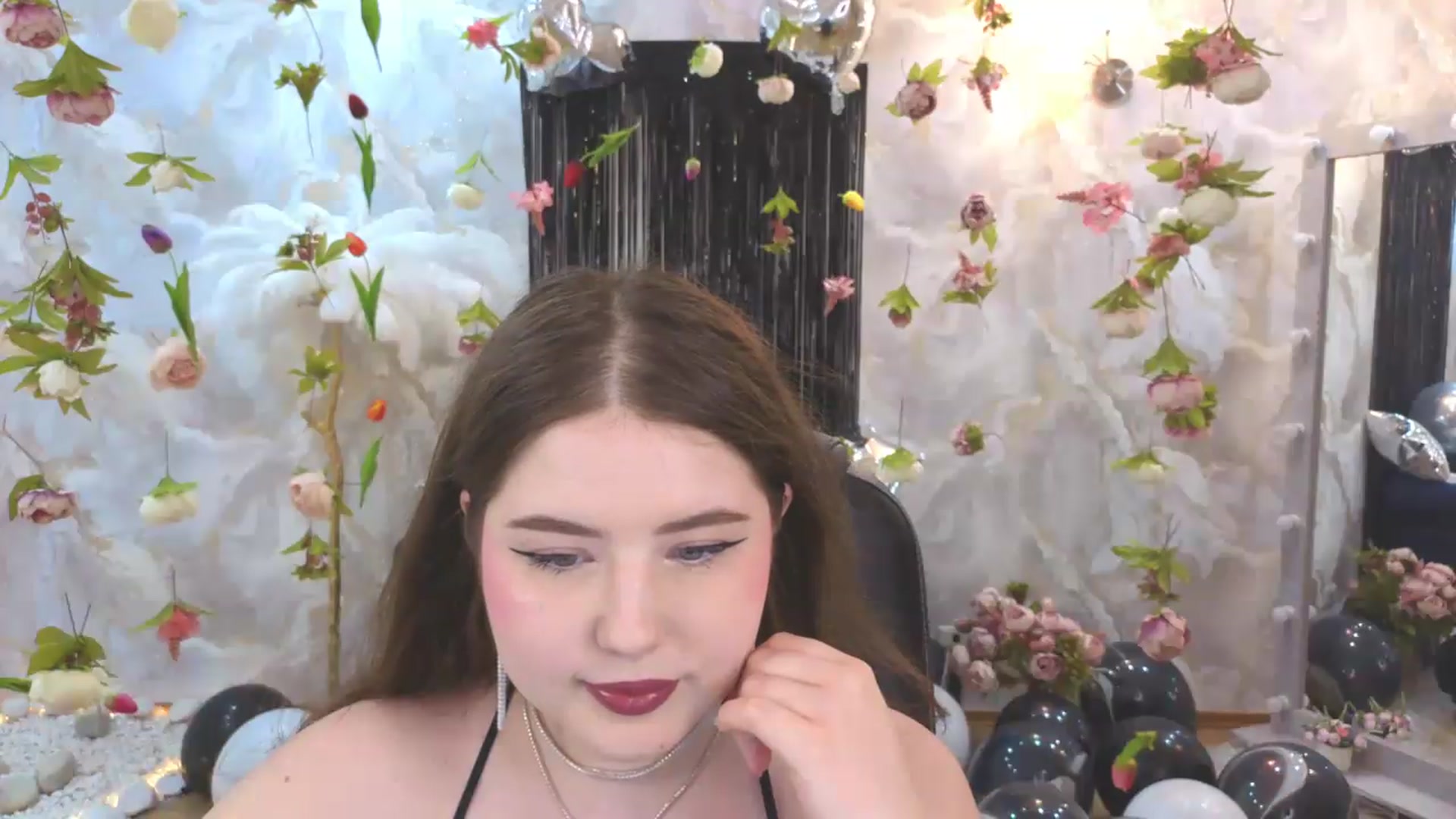 Gallery image thumbnail from EnigmaVeil's myfreecams stream on, 07/08/2026, 05:01 image 3 of 20