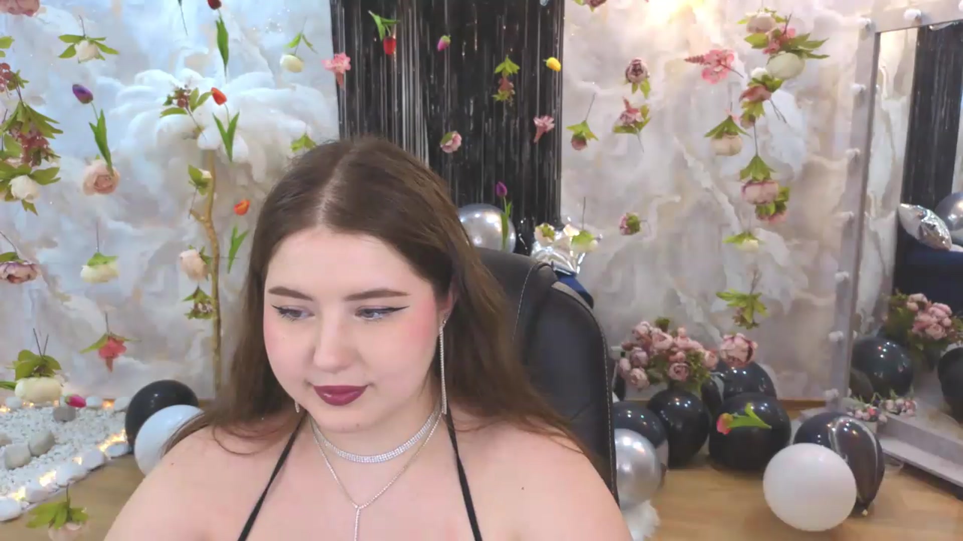 Gallery image thumbnail from EnigmaVeil's myfreecams stream on, 07/08/2026, 07:49 image 18 of 20