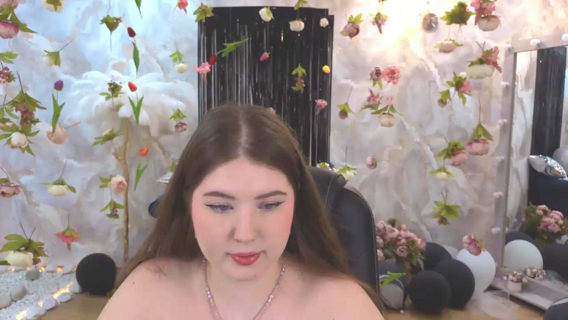Gallery image thumbnail from EnigmaVeil's myfreecams stream on, 07/16/2026, 01:29 image 12 of 20