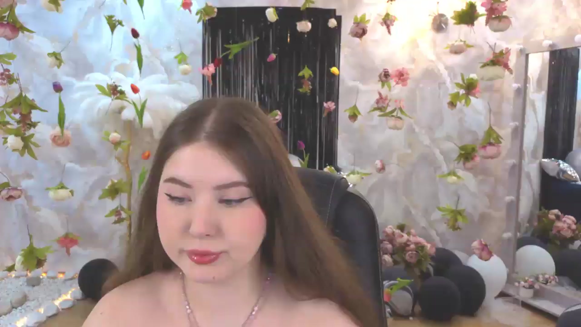 Gallery image thumbnail from EnigmaVeil's myfreecams stream on, 07/16/2026, 01:29 image 10 of 20
