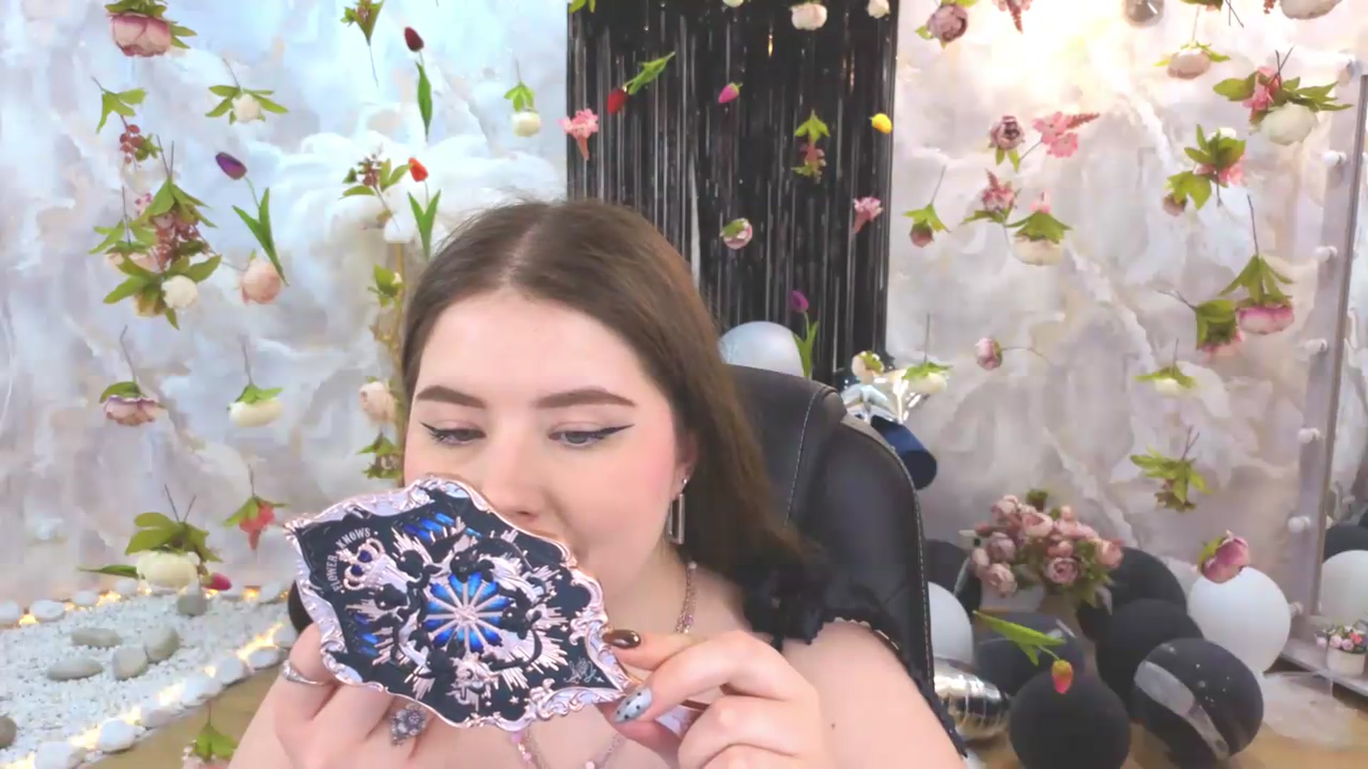 Gallery image thumbnail from EnigmaVeil's myfreecams stream on, 07/16/2026, 23:04 image 2 of 20