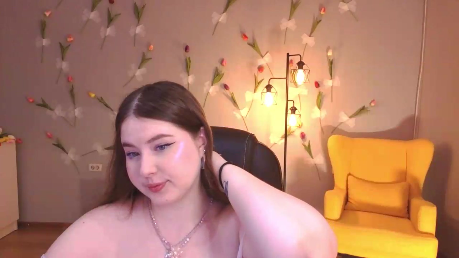 Gallery image thumbnail from EnigmaVeil's myfreecams stream on, 07/17/2026, 21:37 image 11 of 20