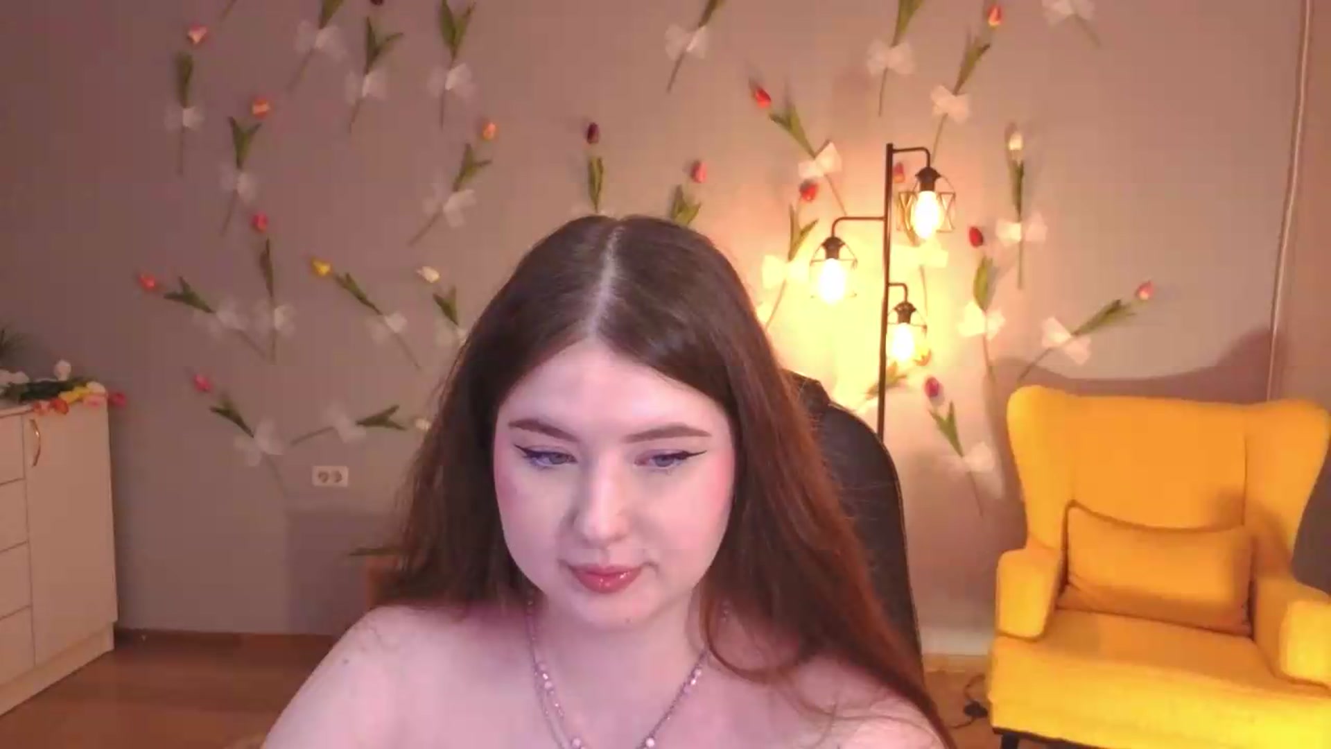 Gallery image thumbnail from EnigmaVeil's myfreecams stream on, 07/17/2026, 23:00 image 17 of 20