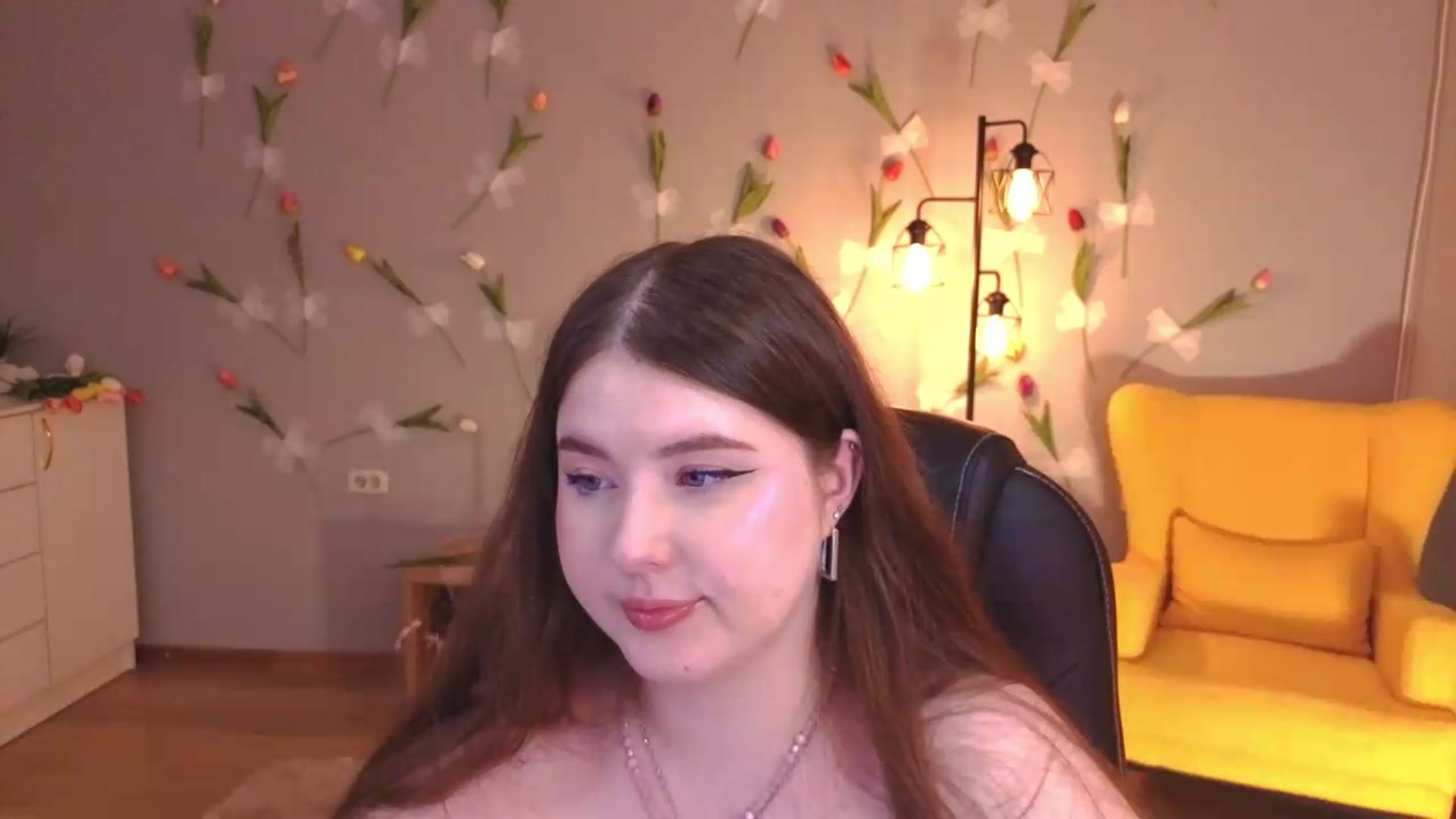 Gallery image thumbnail from EnigmaVeil's myfreecams stream on, 07/17/2026, 23:47 image 13 of 20