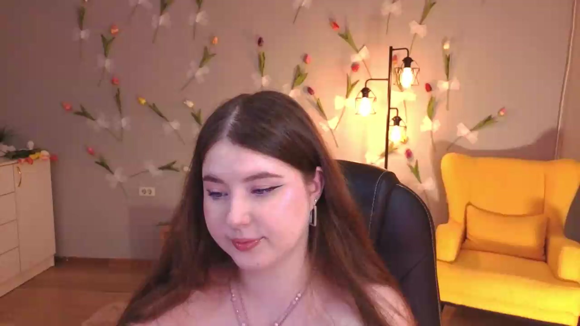 Gallery image thumbnail from EnigmaVeil's myfreecams stream on, 07/17/2026, 23:47 image 12 of 20