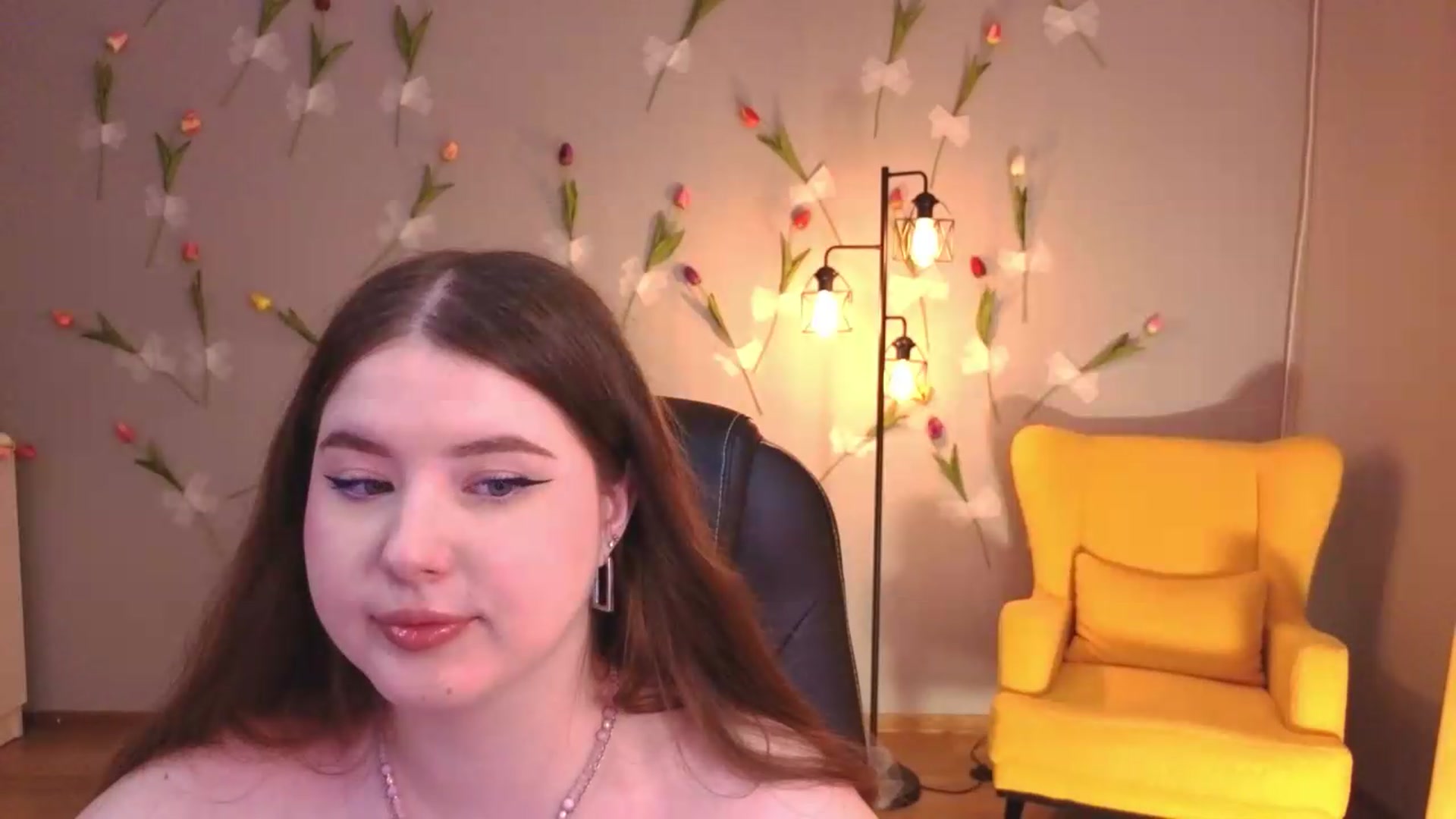 Gallery image thumbnail from EnigmaVeil's myfreecams stream on, 07/18/2026, 03:12 image 17 of 20