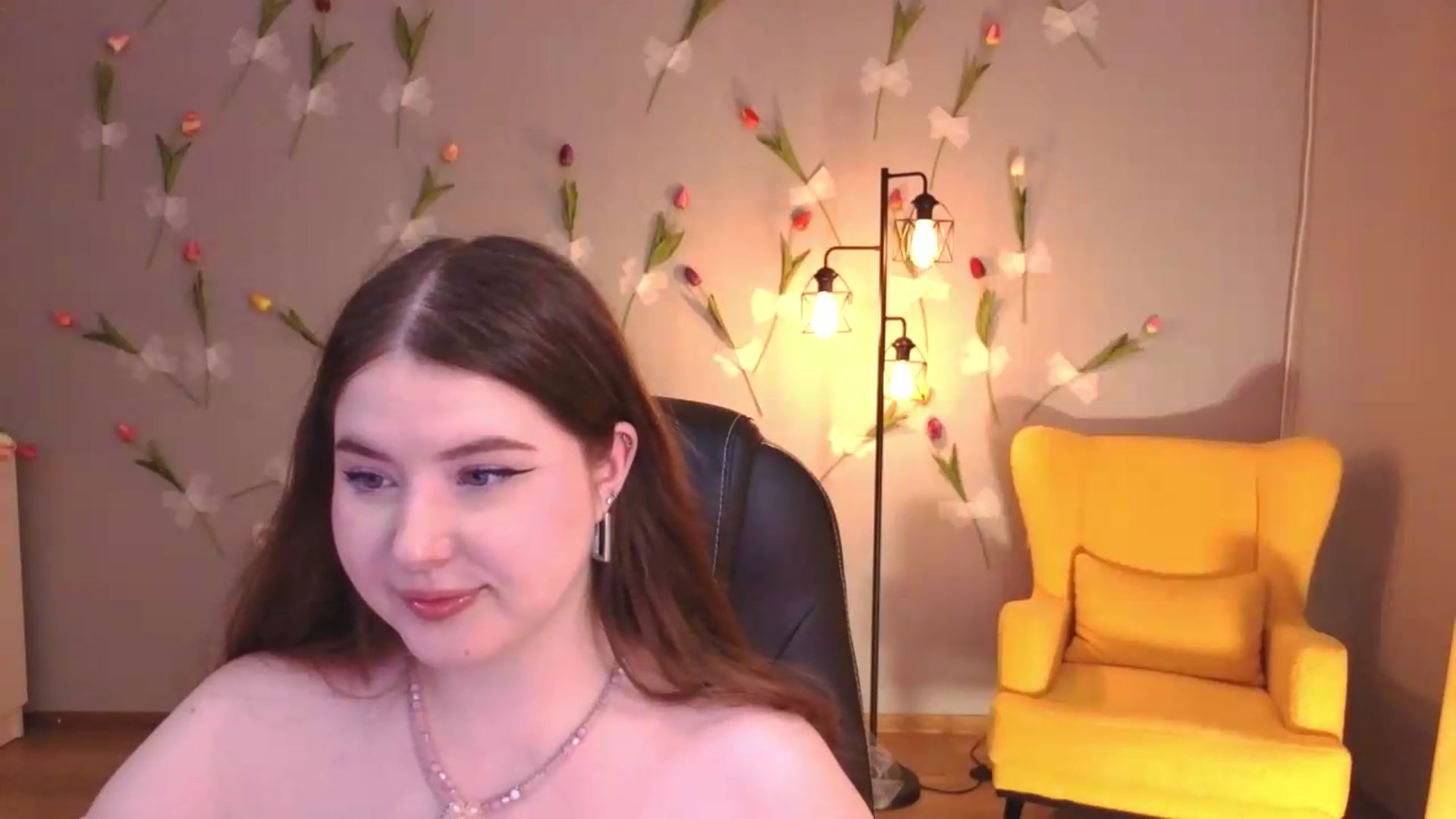 Gallery image thumbnail from EnigmaVeil's myfreecams stream on, 07/18/2026, 03:12 image 13 of 20