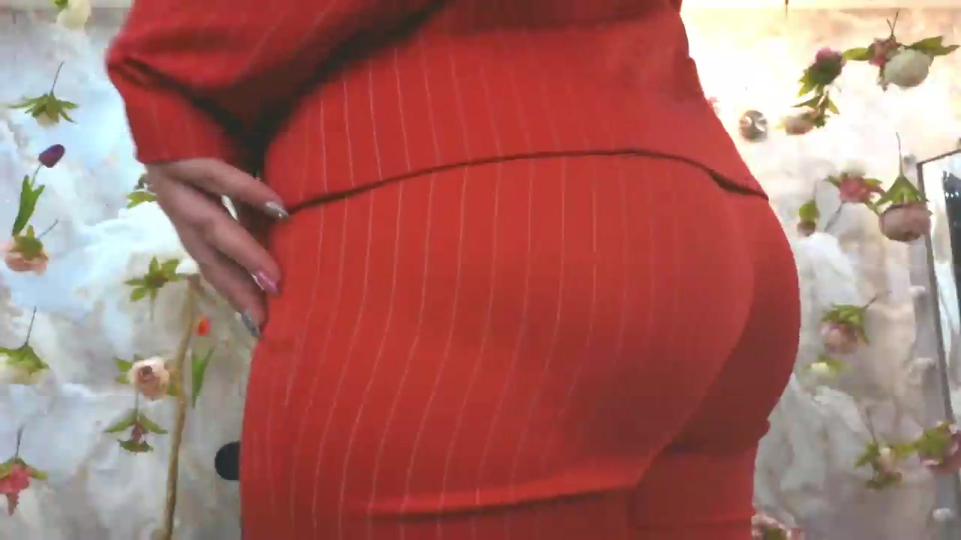 Gallery image thumbnail from EnigmaVeil's myfreecams stream on, 07/18/2026, 19:47 image 14 of 20
