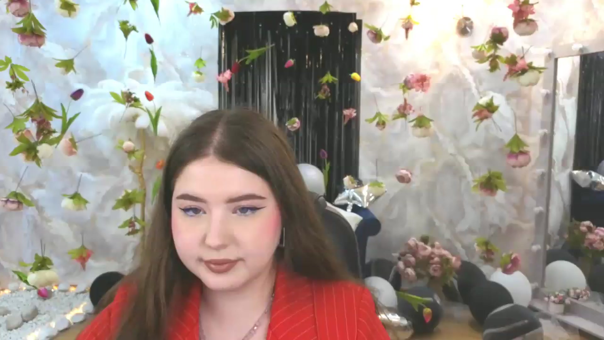 Gallery image thumbnail from EnigmaVeil's myfreecams stream on, 07/18/2026, 20:56 image 1 of 20