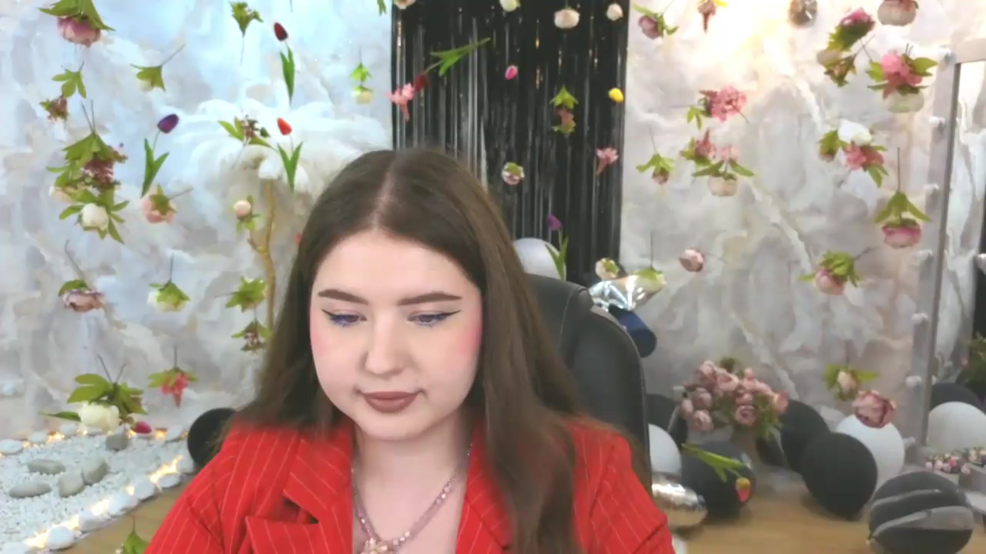 Gallery image thumbnail from EnigmaVeil's myfreecams stream on, 07/18/2026, 20:56 image 13 of 20