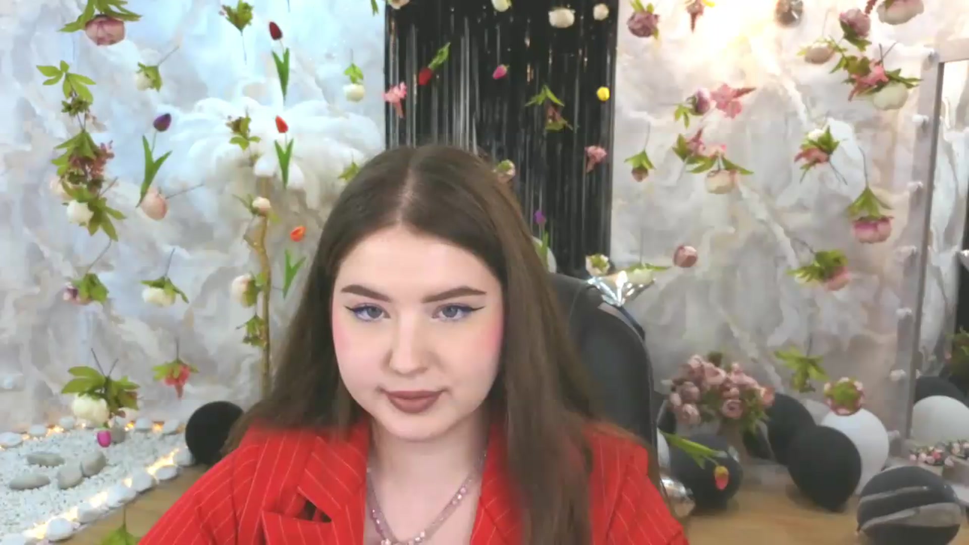 Gallery image thumbnail from EnigmaVeil's myfreecams stream on, 07/18/2026, 20:56 image 14 of 20