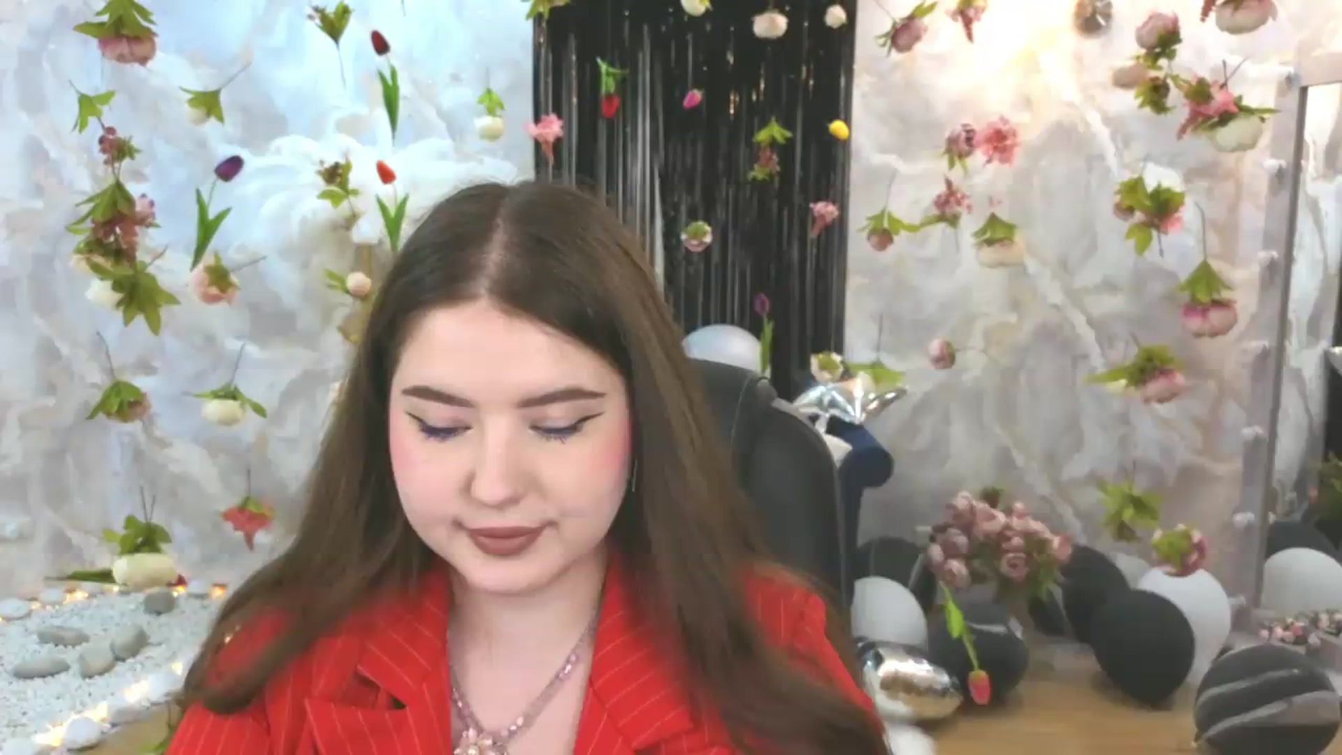 Gallery image thumbnail from EnigmaVeil's myfreecams stream on, 07/18/2026, 20:56 image 17 of 20