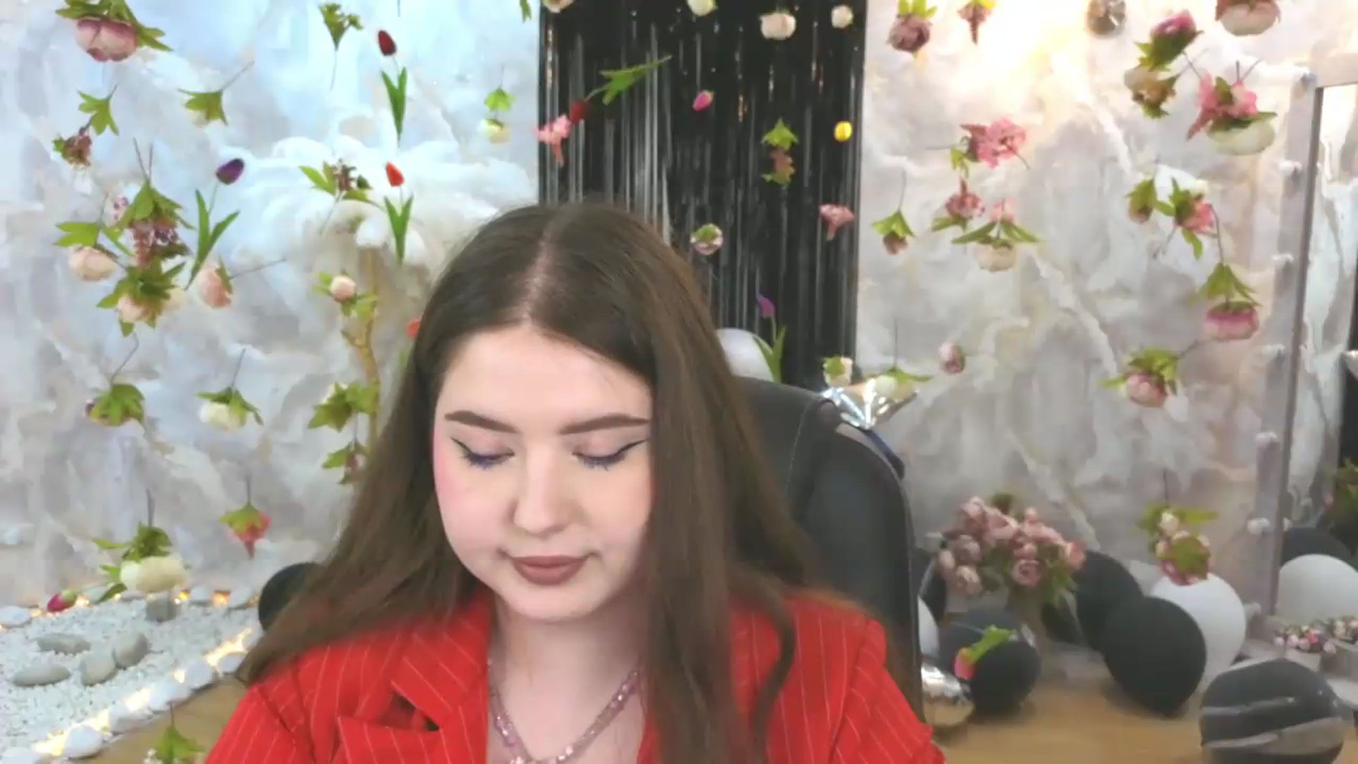 Gallery image thumbnail from EnigmaVeil's myfreecams stream on, 07/18/2026, 20:56 image 15 of 20