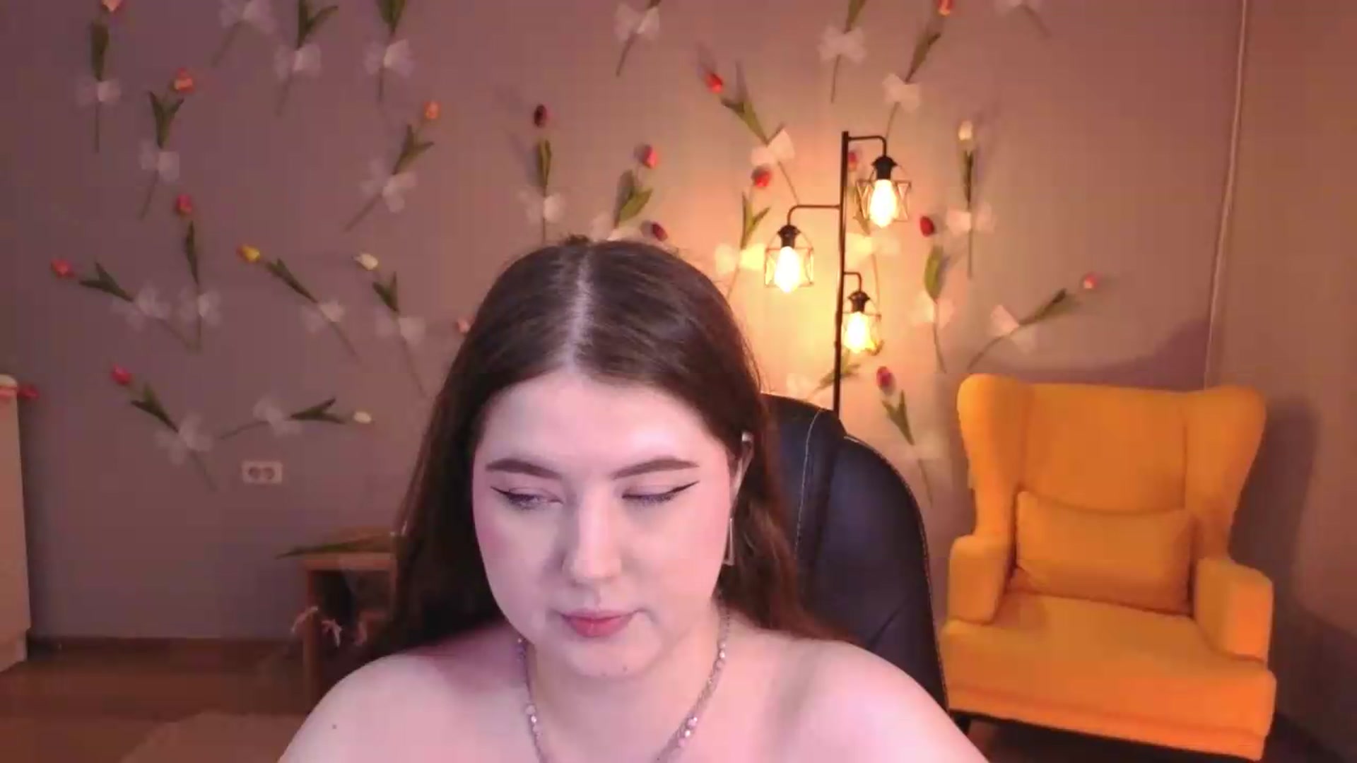 Gallery image thumbnail from EnigmaVeil's myfreecams stream on, 07/19/2026, 19:48 image 3 of 20