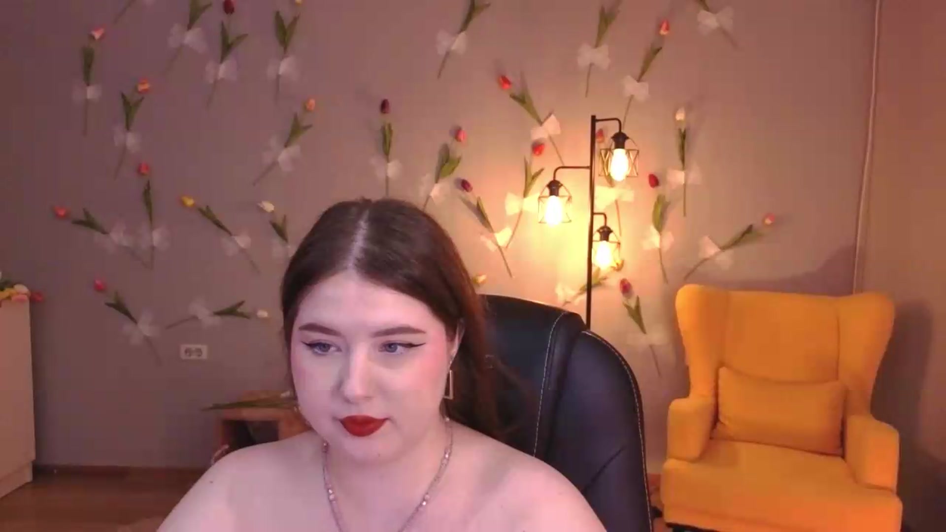 Gallery image thumbnail from EnigmaVeil's myfreecams stream on, 07/19/2026, 22:44 image 2 of 20