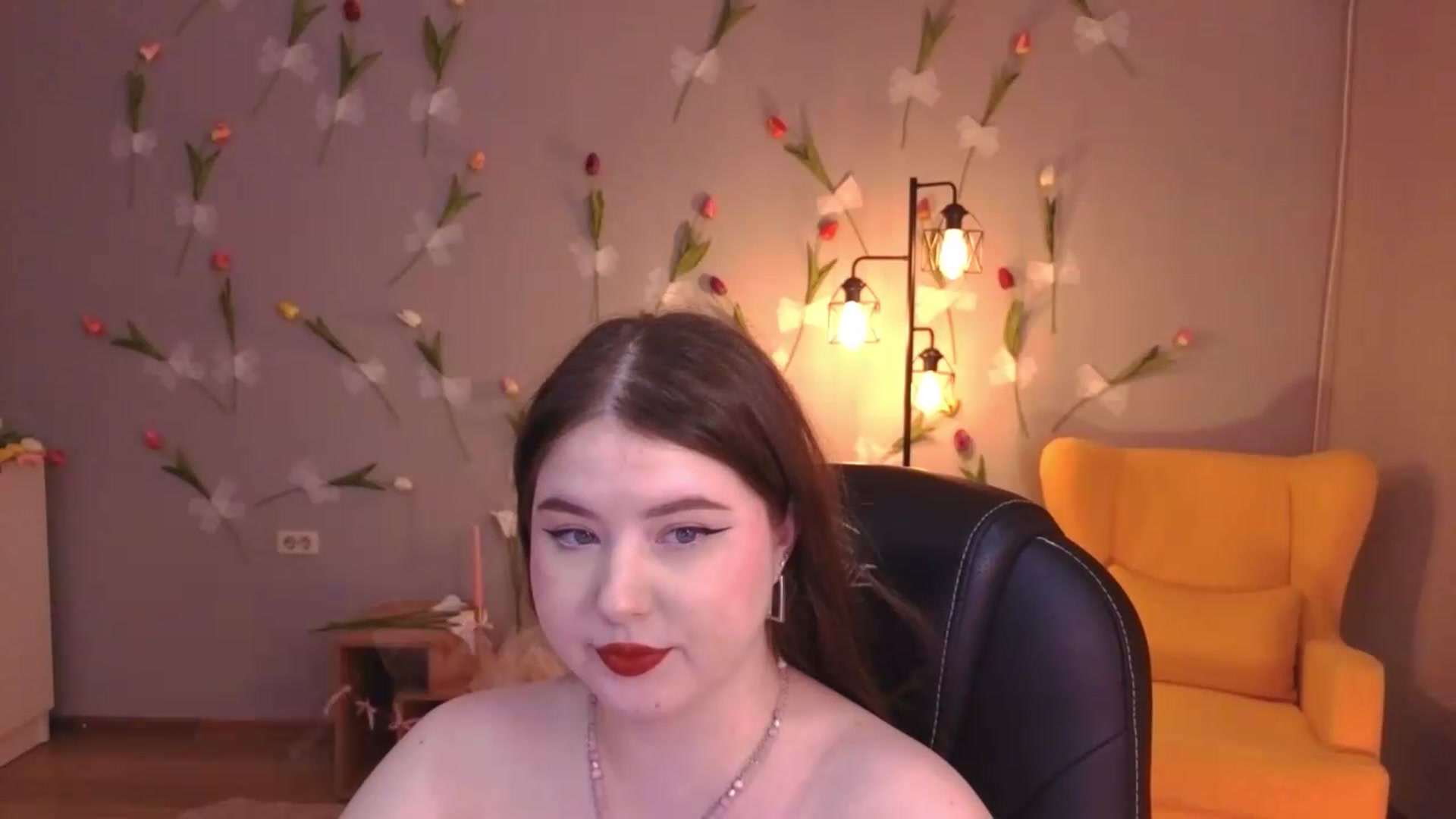 Gallery image thumbnail from EnigmaVeil's myfreecams stream on, 07/19/2026, 22:44 image 4 of 20