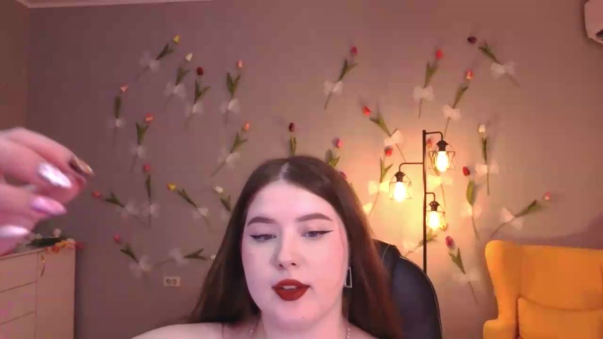 Gallery image thumbnail from EnigmaVeil's myfreecams stream on, 07/19/2026, 23:26 image 18 of 20