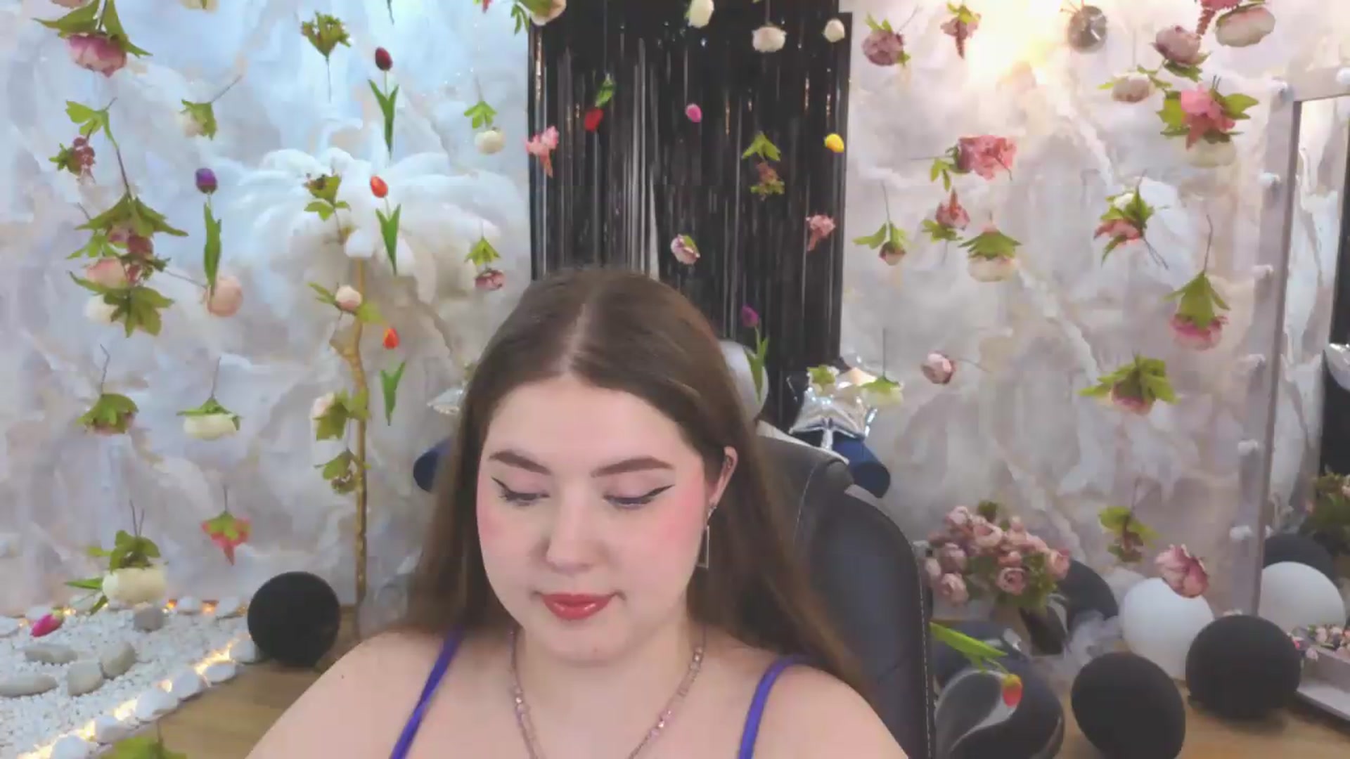Gallery image thumbnail from EnigmaVeil's myfreecams stream on, 07/21/2026, 05:47 image 3 of 20