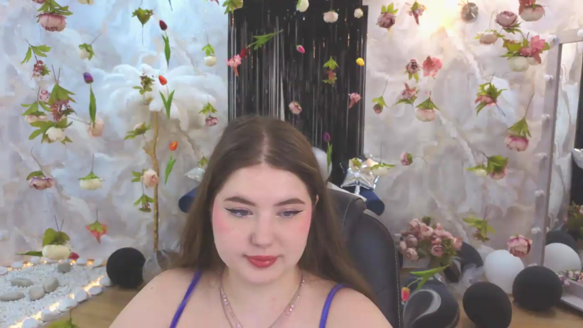 Gallery image thumbnail from EnigmaVeil's myfreecams stream on, 07/21/2026, 05:47 image 4 of 20