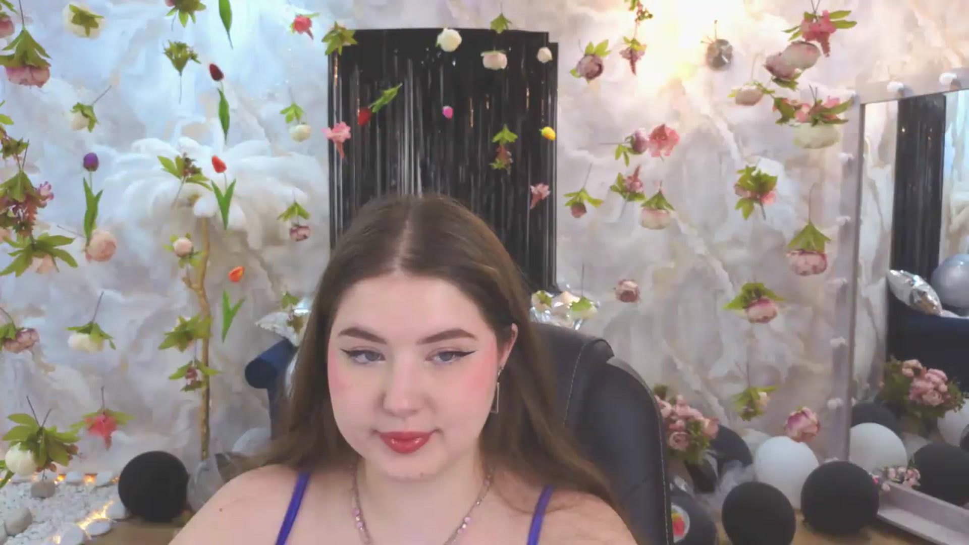 Gallery image thumbnail from EnigmaVeil's myfreecams stream on, 07/21/2026, 05:47 image 6 of 20