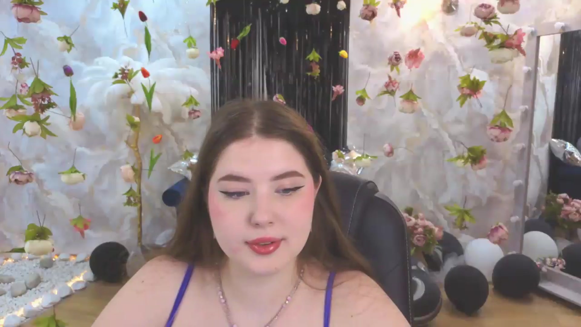 Gallery image thumbnail from EnigmaVeil's myfreecams stream on, 07/21/2026, 05:47 image 10 of 20