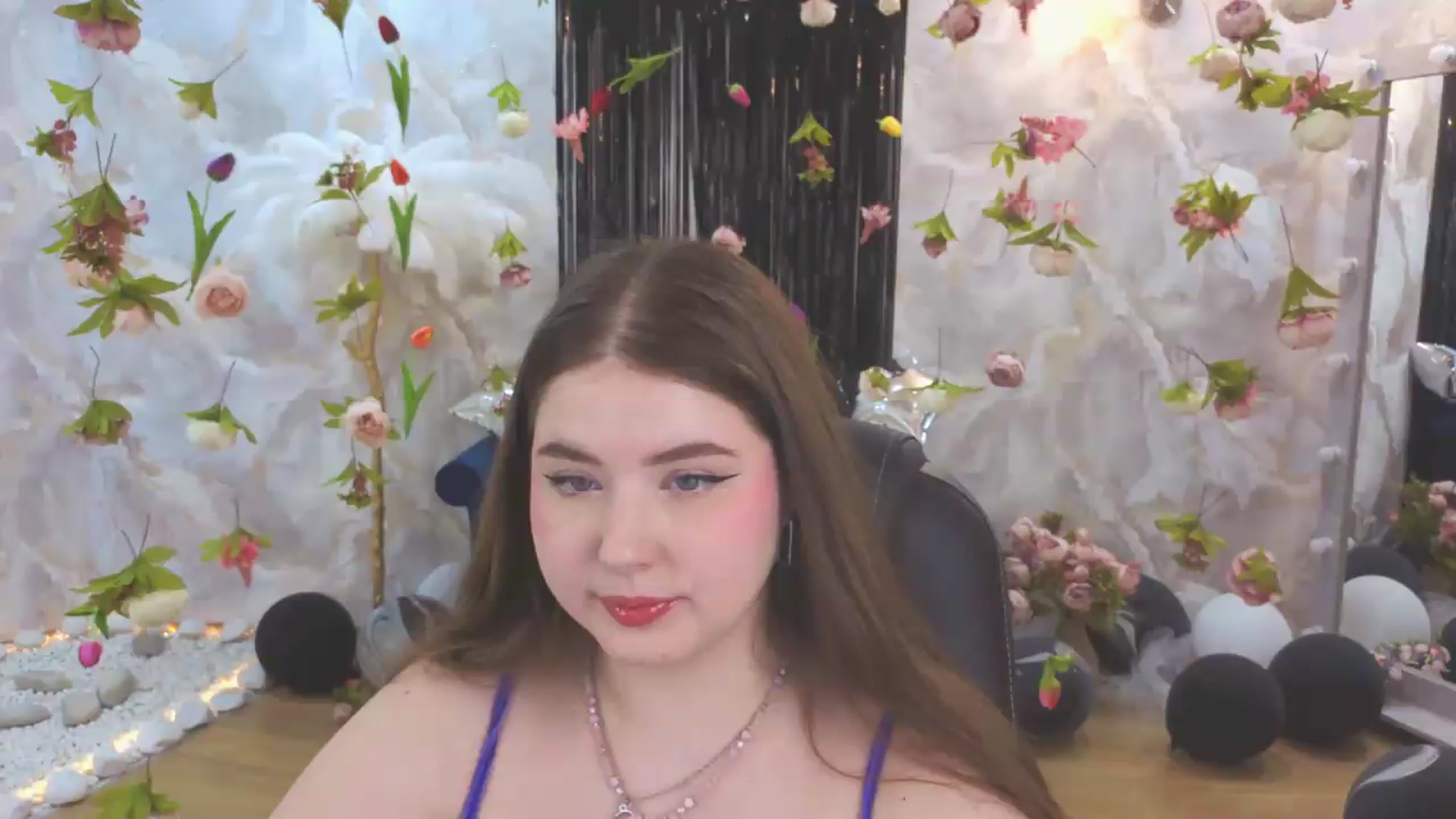 Gallery image thumbnail from EnigmaVeil's myfreecams stream on, 07/21/2026, 07:17 image 1 of 20