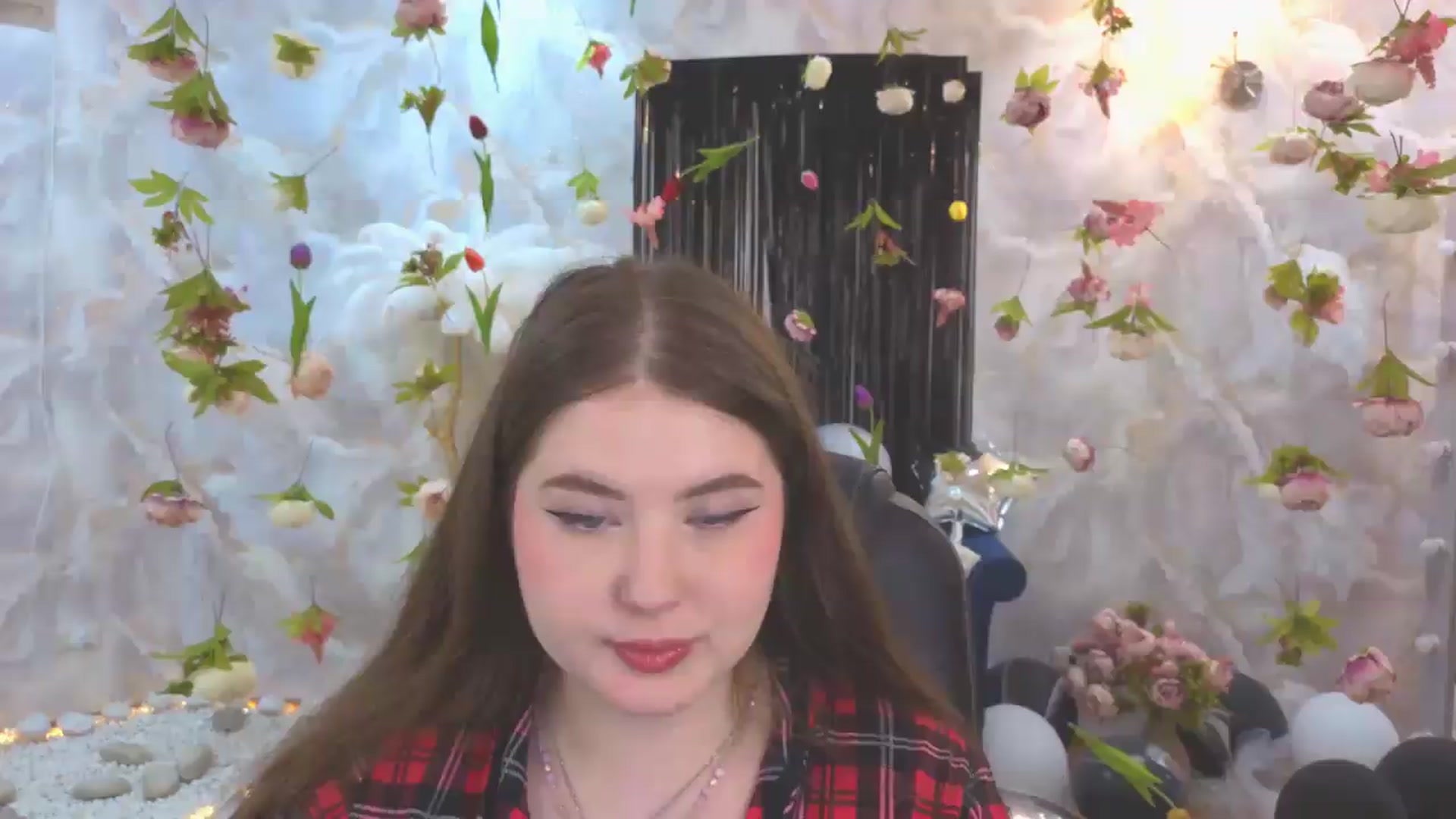Gallery image thumbnail from EnigmaVeil's myfreecams stream on, 07/21/2026, 07:17 image 15 of 20