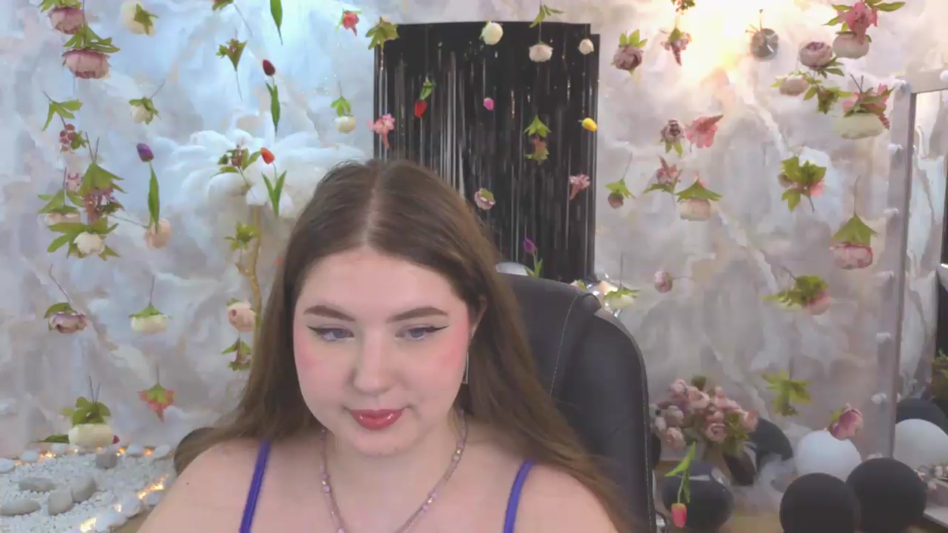Gallery image thumbnail from EnigmaVeil's myfreecams stream on, 07/21/2026, 07:17 image 6 of 20