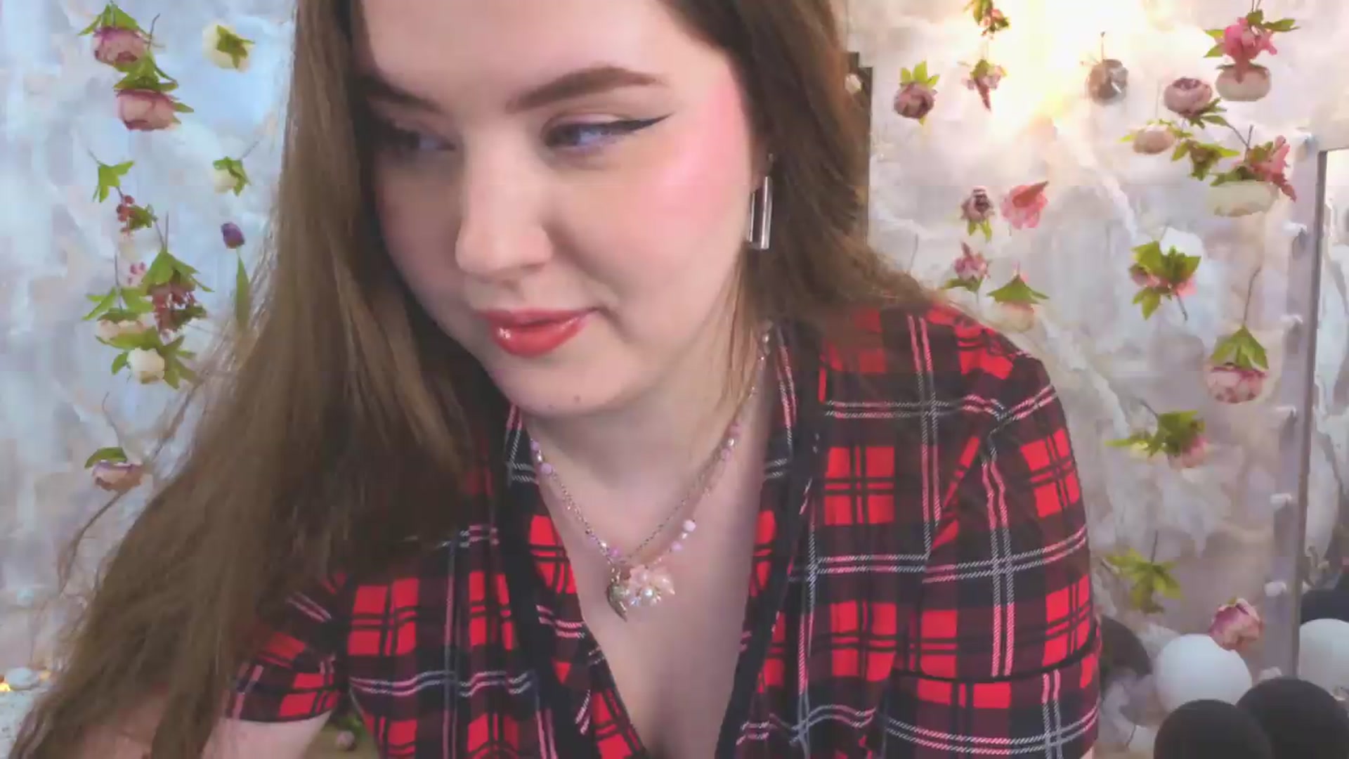 Gallery image thumbnail from EnigmaVeil's myfreecams stream on, 07/21/2026, 07:47 image 6 of 20