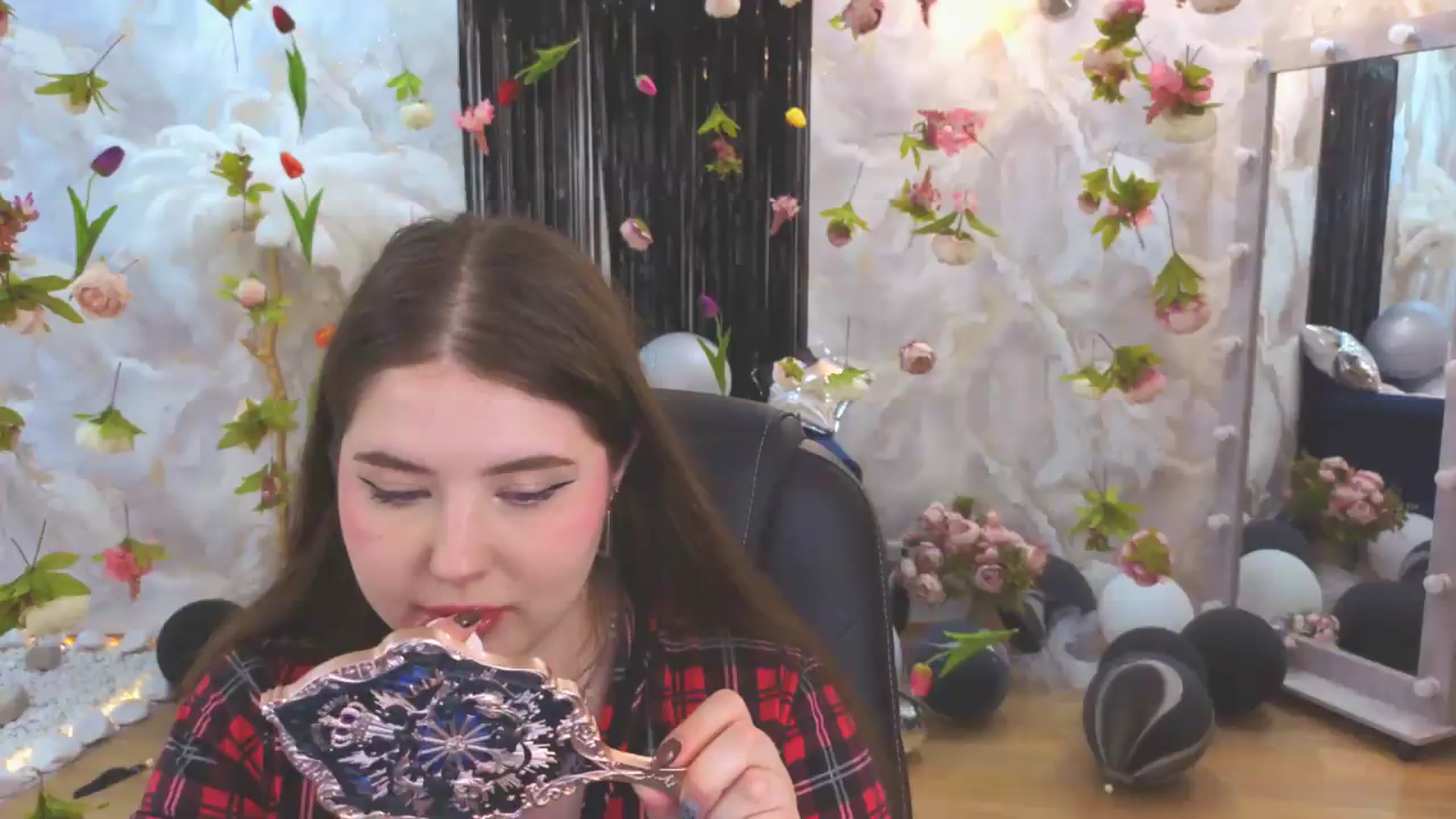 Gallery image thumbnail from EnigmaVeil's myfreecams stream on, 07/21/2026, 08:28 image 1 of 20