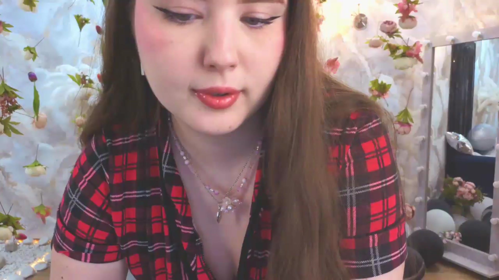Gallery image thumbnail from EnigmaVeil's myfreecams stream on, 07/21/2026, 08:28 image 8 of 20
