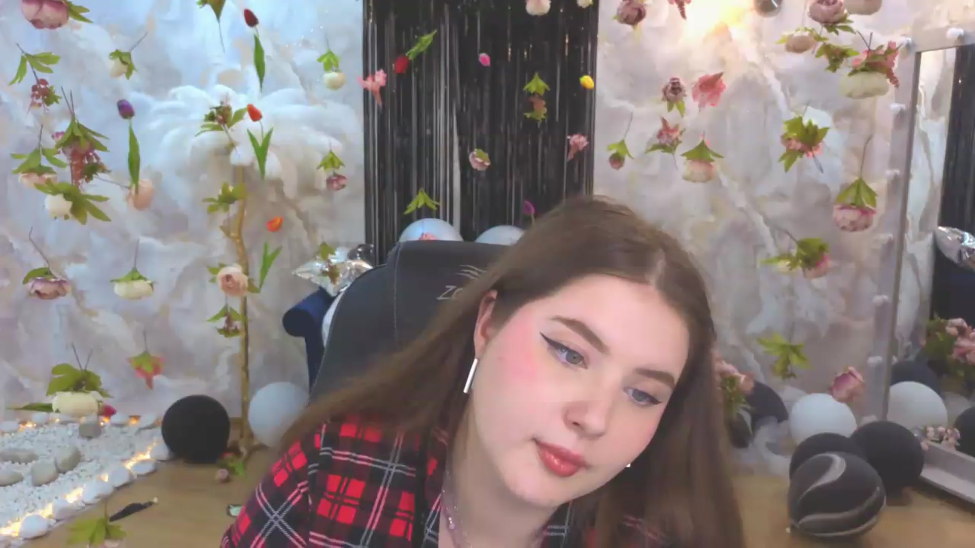Gallery image thumbnail from EnigmaVeil's myfreecams stream on, 07/21/2026, 09:48 image 10 of 20