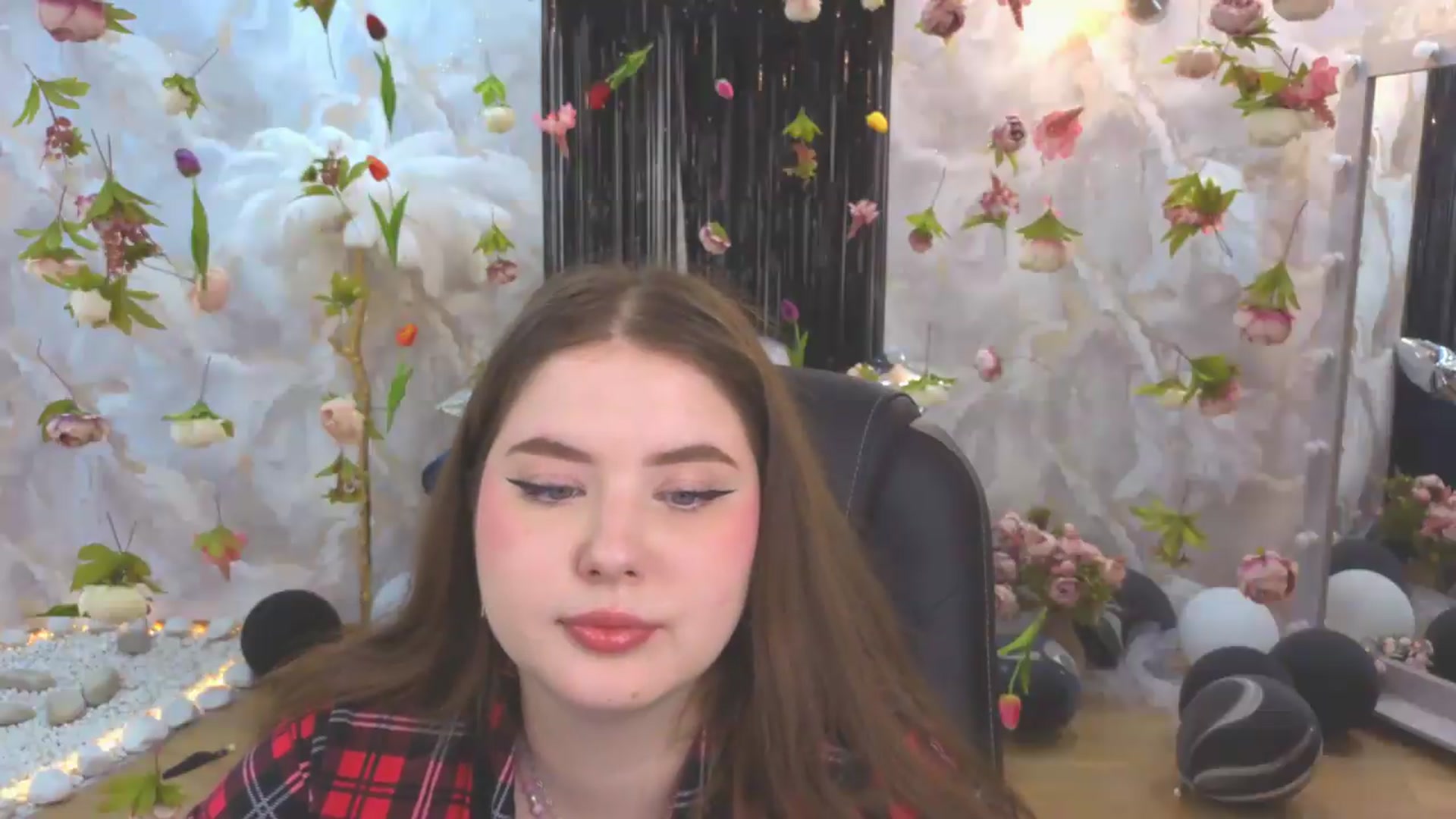 Gallery image thumbnail from EnigmaVeil's myfreecams stream on, 07/21/2026, 09:48 image 11 of 20