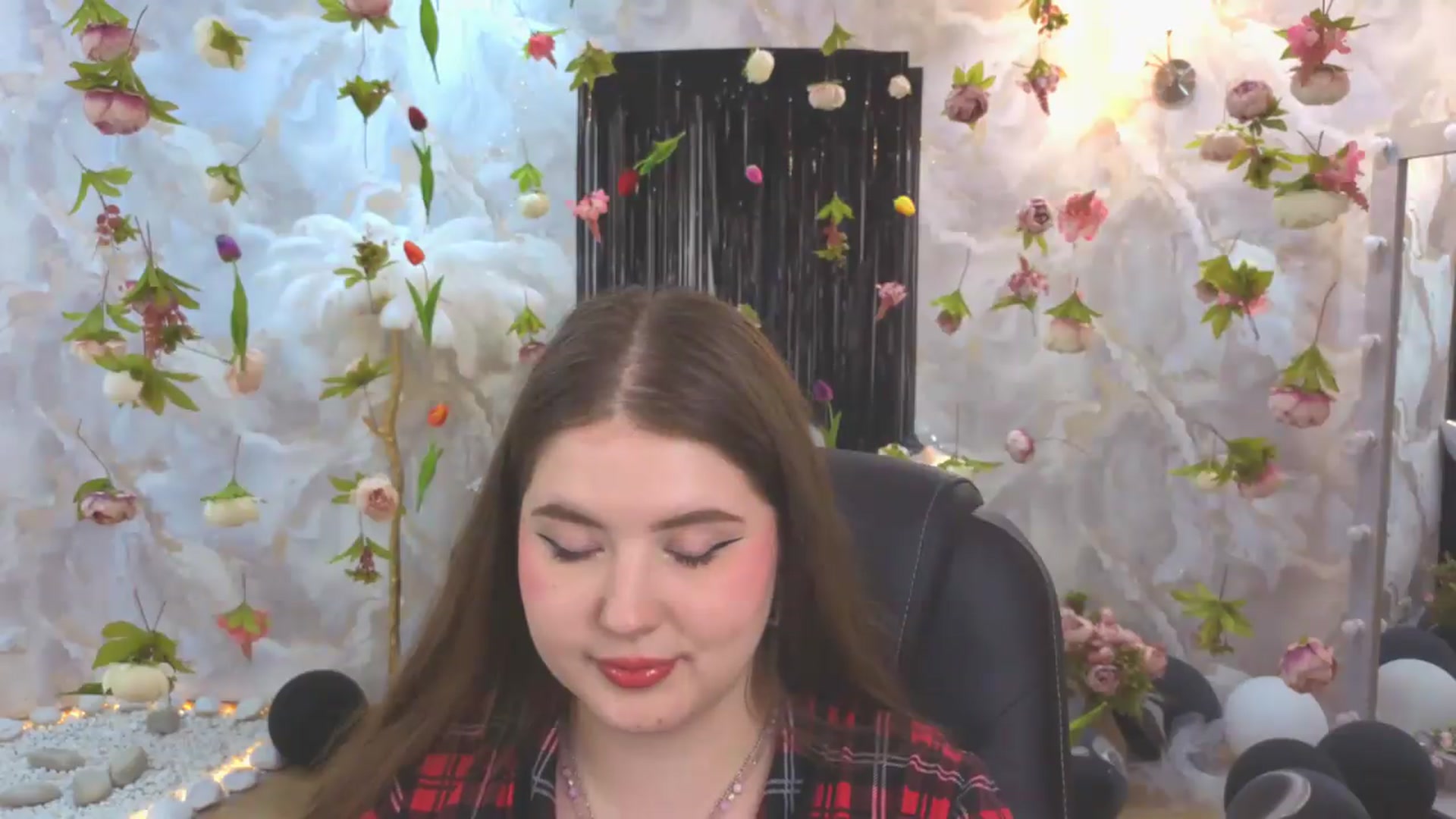 Gallery image thumbnail from EnigmaVeil's myfreecams stream on, 07/21/2026, 09:48 image 20 of 20