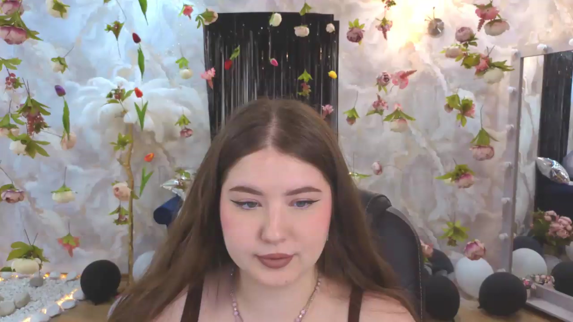 Gallery image thumbnail from EnigmaVeil's myfreecams stream on, 07/22/2026, 05:47 image 9 of 20