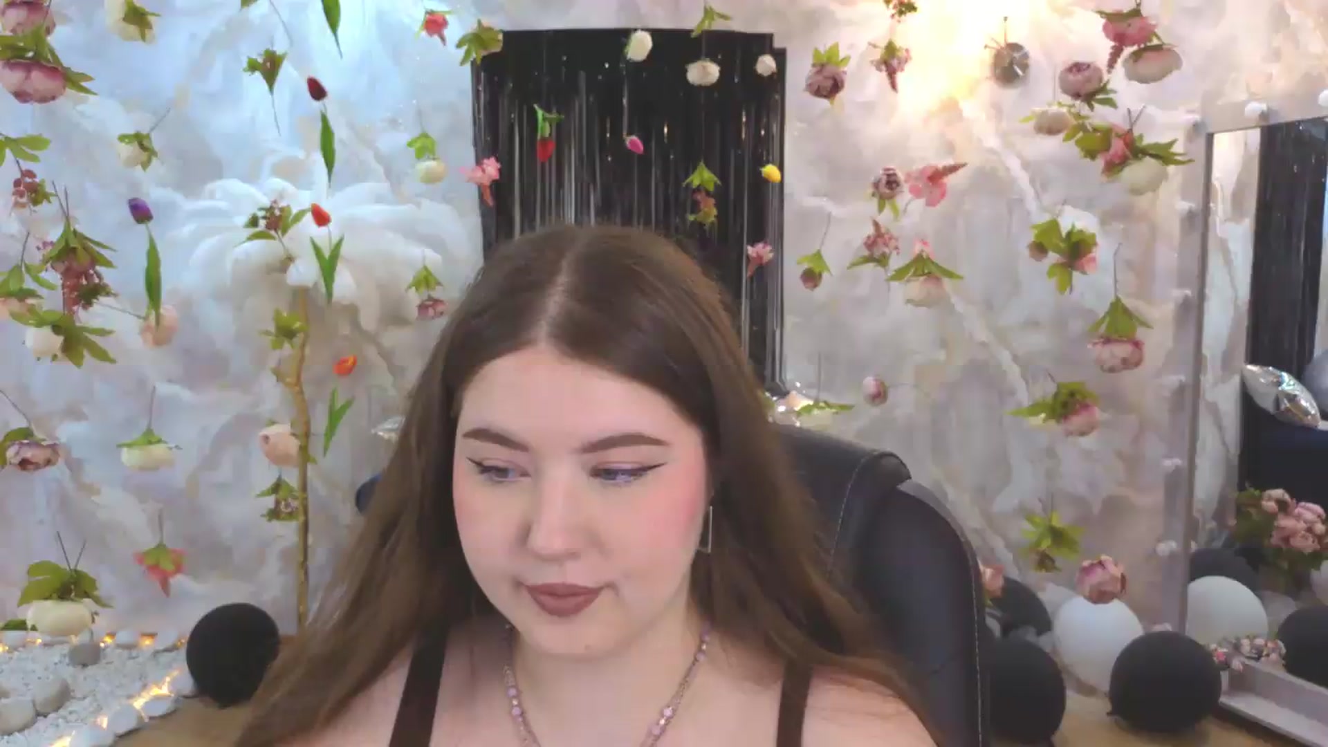 Gallery image thumbnail from EnigmaVeil's myfreecams stream on, 07/22/2026, 05:47 image 8 of 20