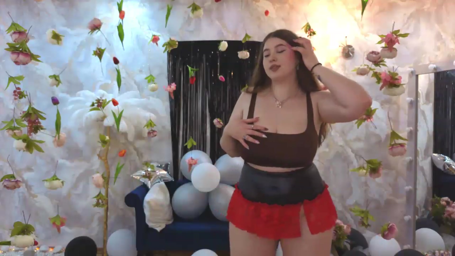 Gallery image thumbnail from EnigmaVeil's myfreecams stream on, 07/22/2026, 06:43 image 6 of 20