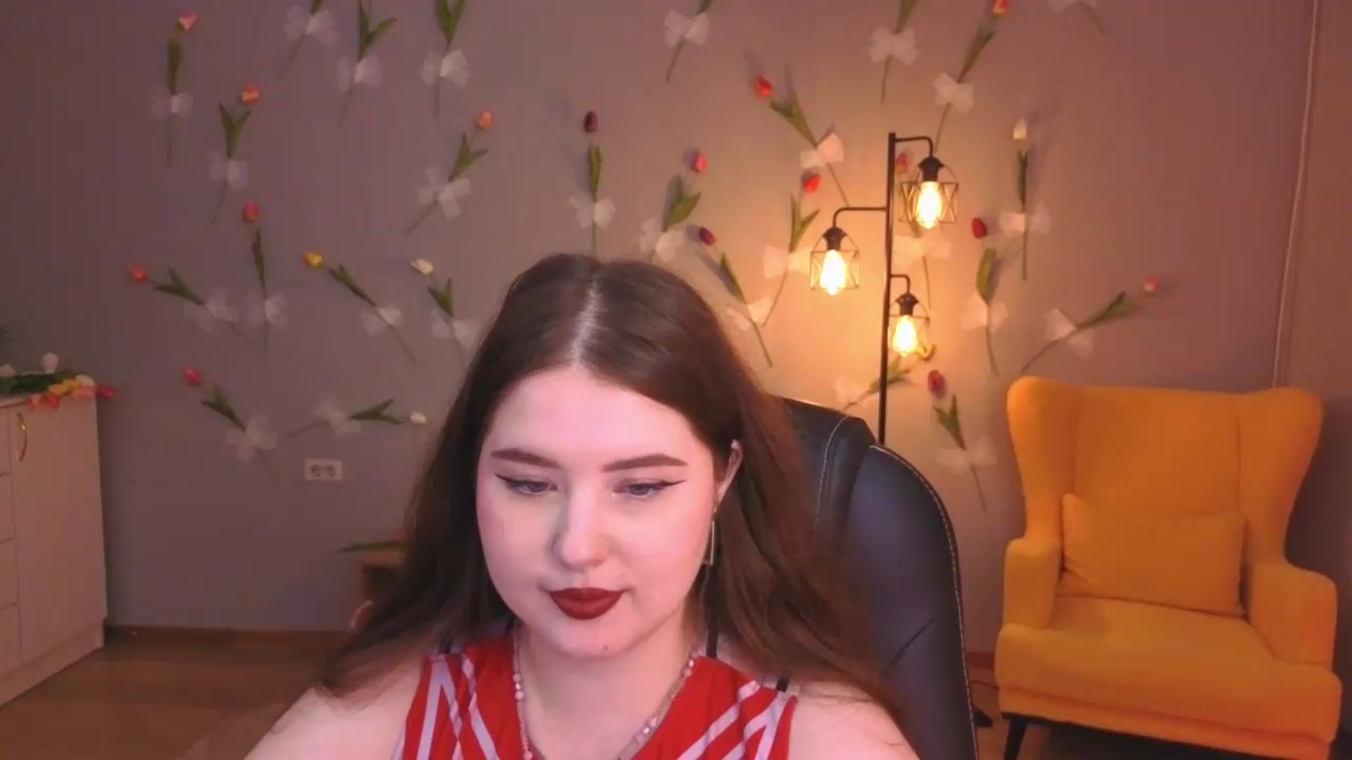 Gallery image thumbnail from EnigmaVeil's myfreecams stream on, 07/24/2026, 05:18 image 17 of 20