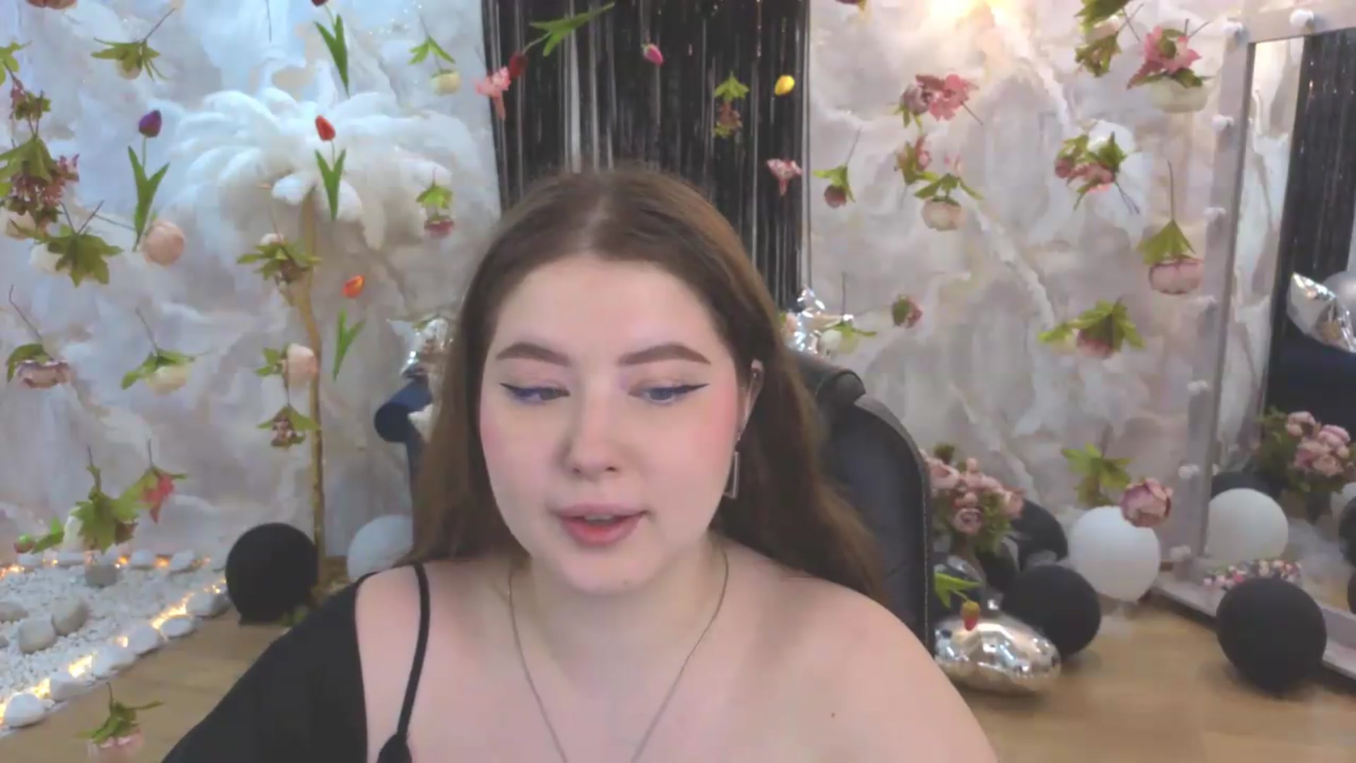 Gallery image thumbnail from EnigmaVeil's myfreecams stream on, 07/27/2026, 03:33 image 20 of 20
